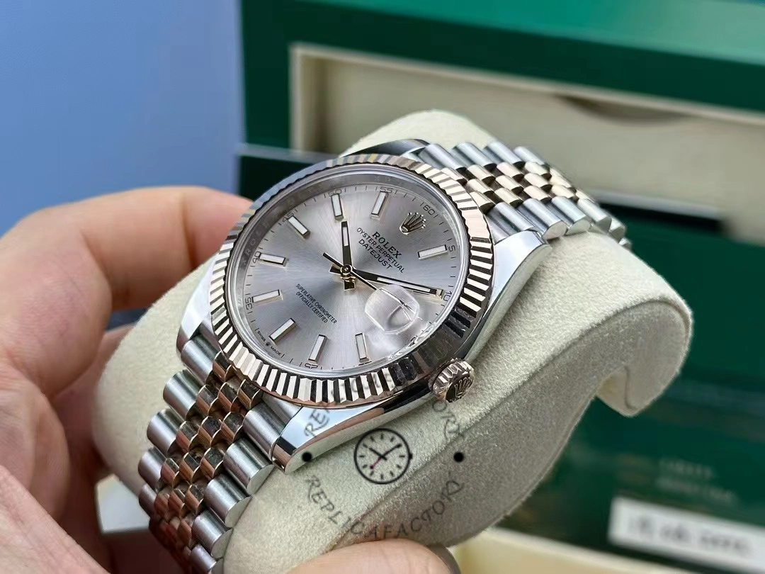 Rolex Datejust 41mm Two Tone Rose Gold Jubilee Band Sundust Index Dial 126331 0010