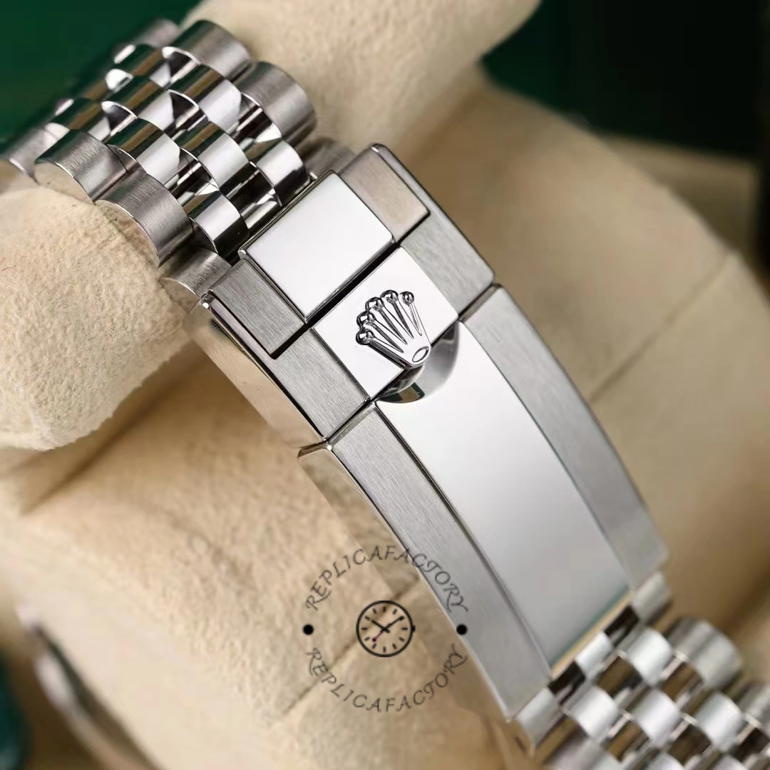 Rolex GMT-Master II 126710BLRO Stainless Steel Black Dial 40MM Mens Replica Watch