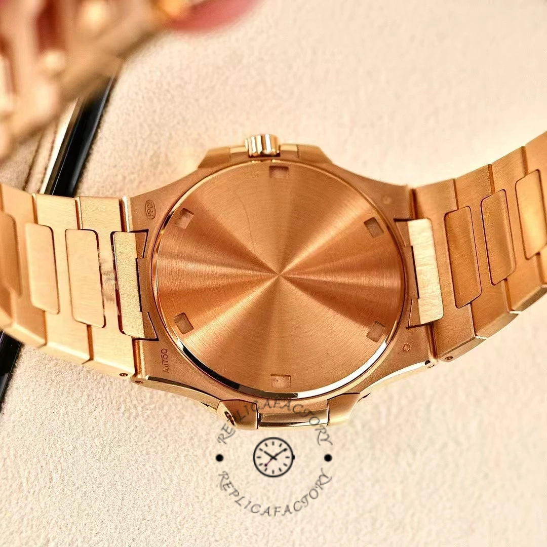 Patek Philippe Nautilus 7010 1R 013 Purple Dial 32mm