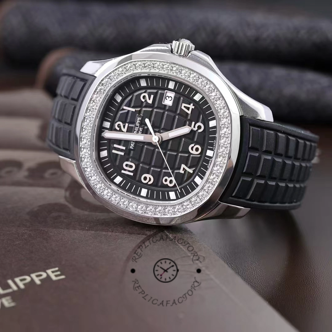 Replica Patek Philippe Aquanaut 5067A 001 Watch For Sale