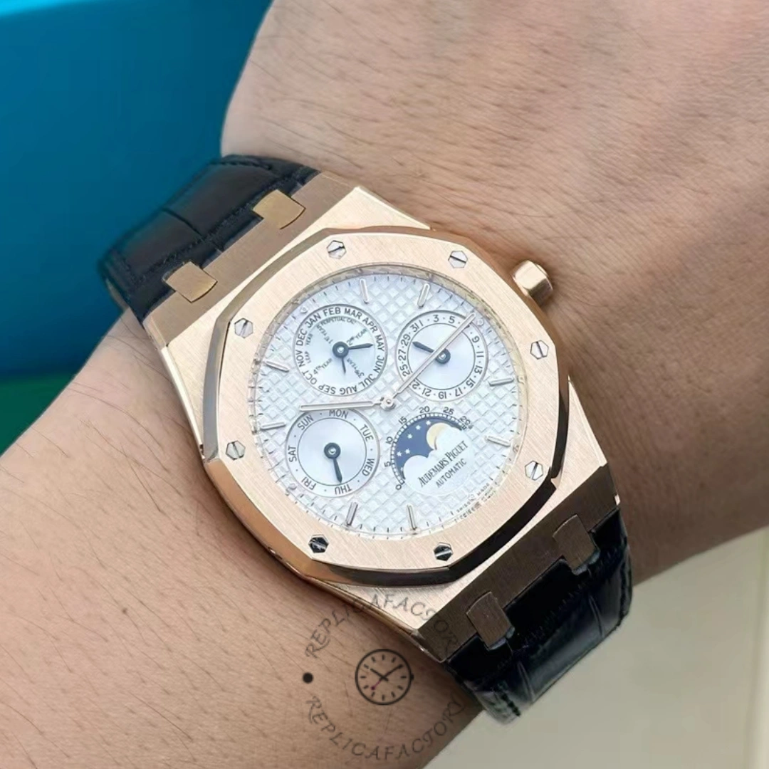 Audemars Piguet Royal Oak 26252OR Replicas