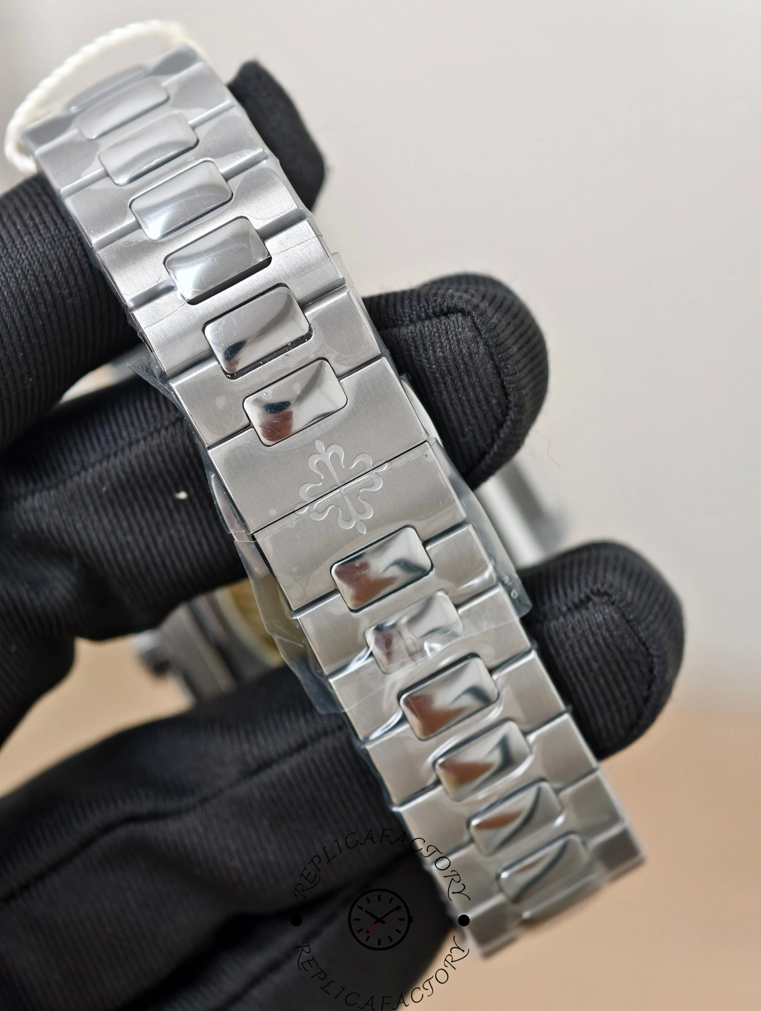 Patek Philippe Cubitus Blue Dial 40mm 7128 1G 001 Replica