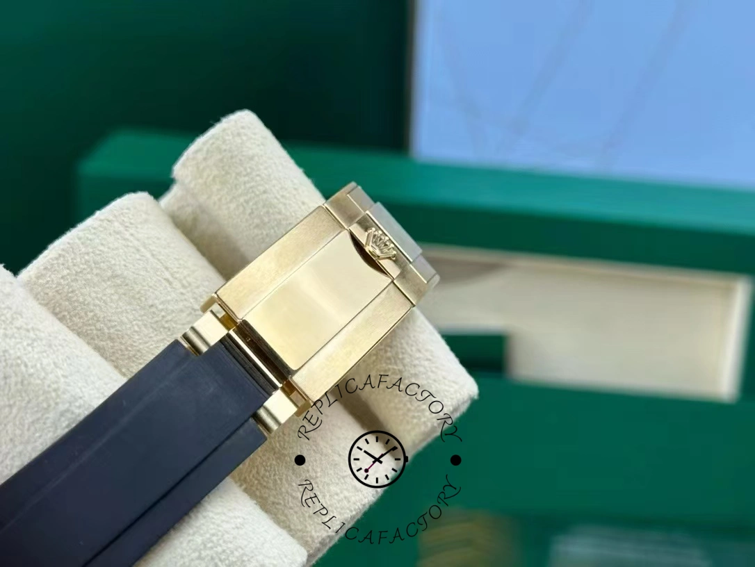 Rolex Cosmograph Daytona 116518LN White Dial Black Rubber Strap 40mm Mens Replica Watch