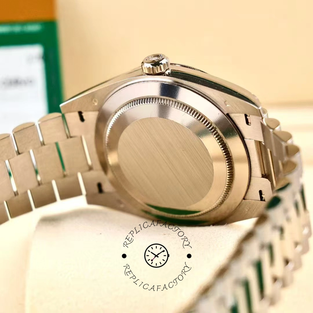 Rolex Day-Date 228239 Green Roman Dial Fluted Bezel 40mm Mens Replica Watch