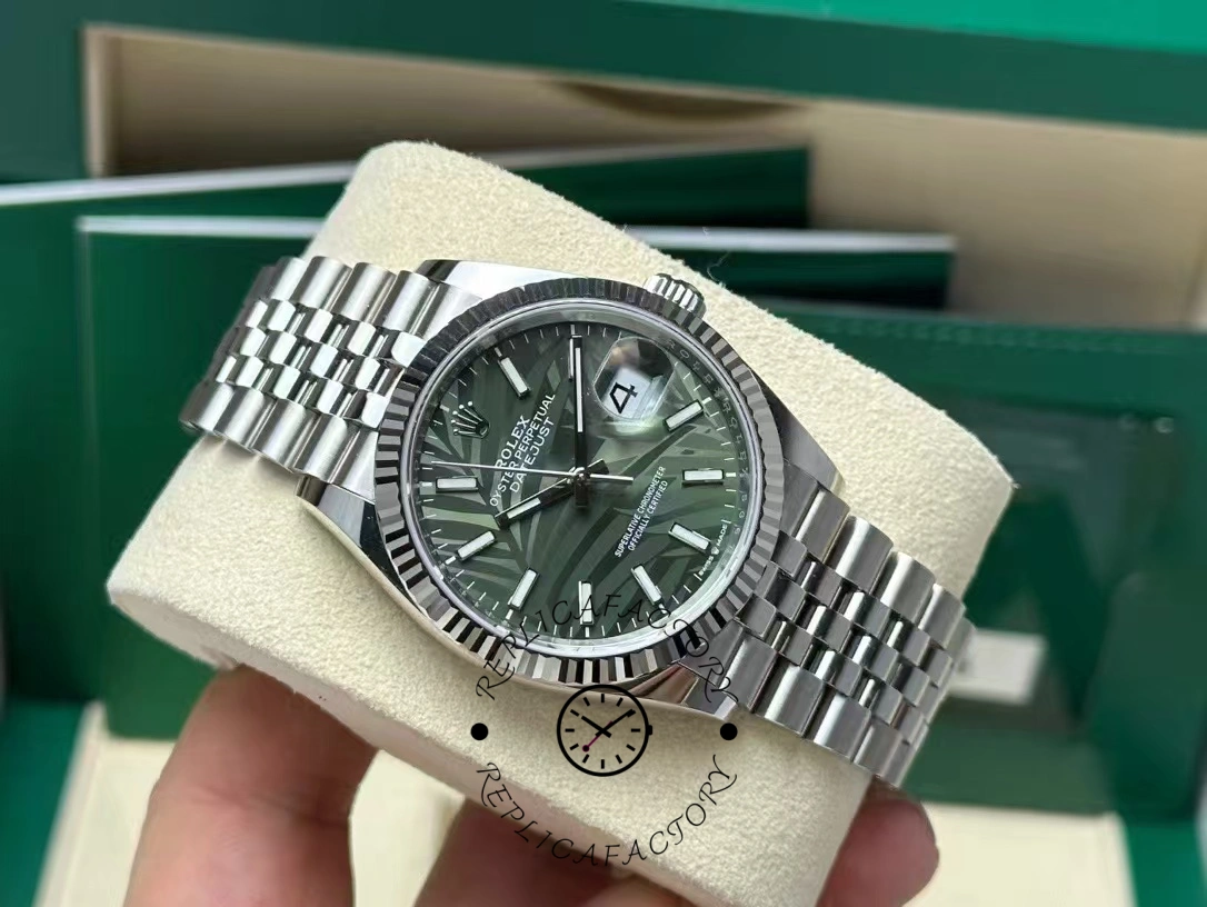 Rolex Datejust 36mm Fluted Bezel Green Palm Index Dial Jubilee 126234 0047