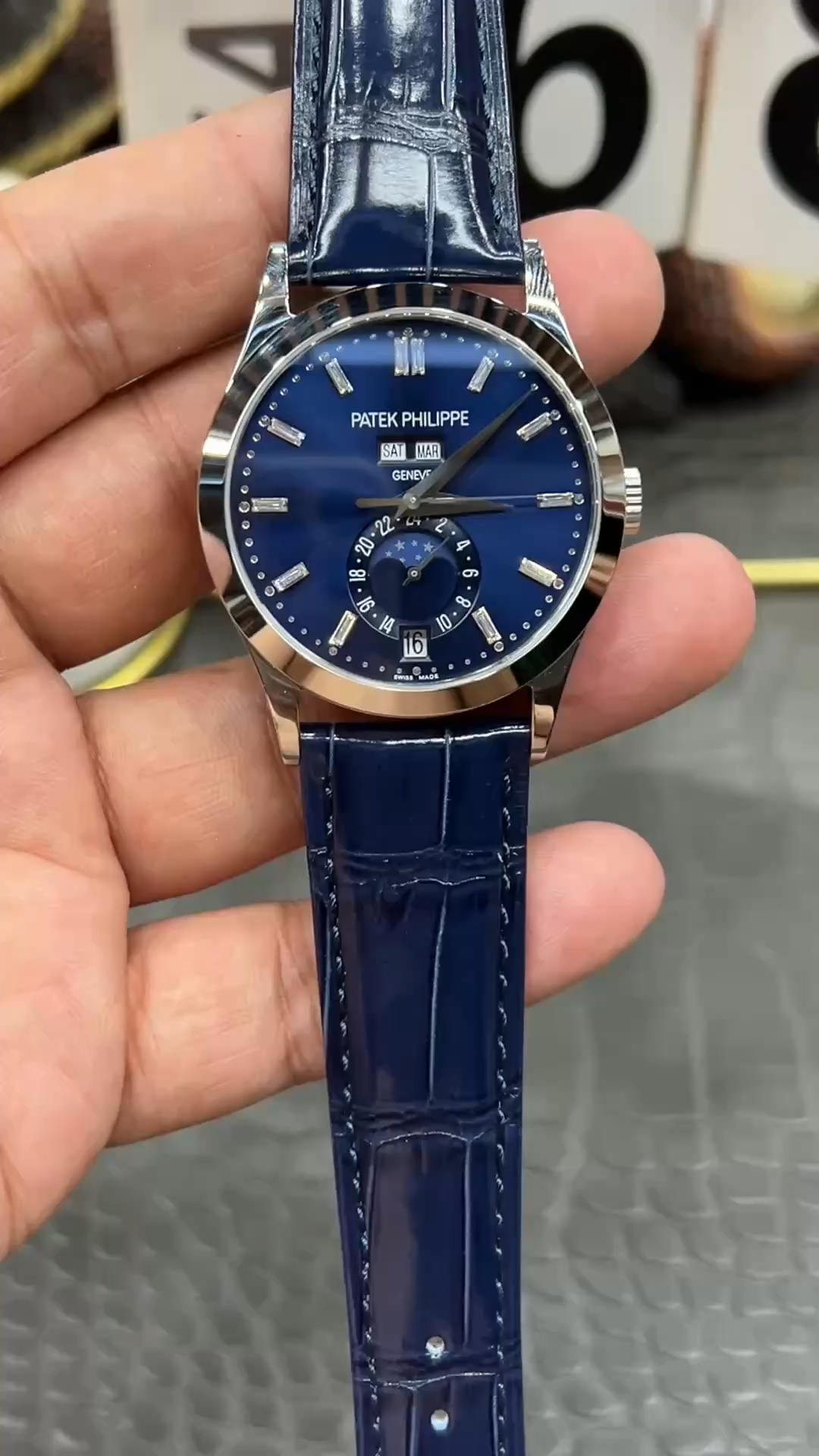 Patek Philippe Complications 5396G 017 38.5mm