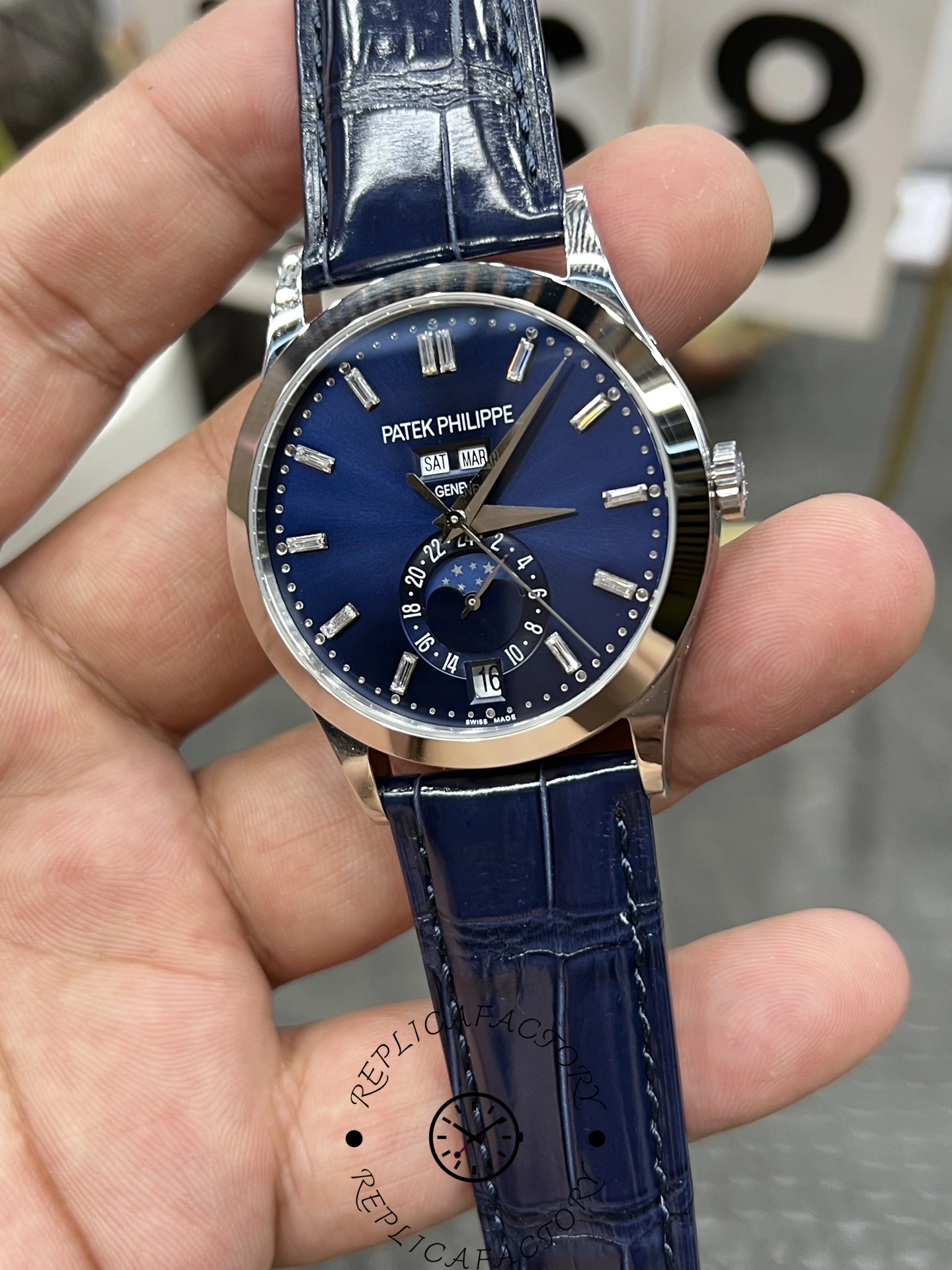 Patek Philippe Complications 5396G 017 38.5mm