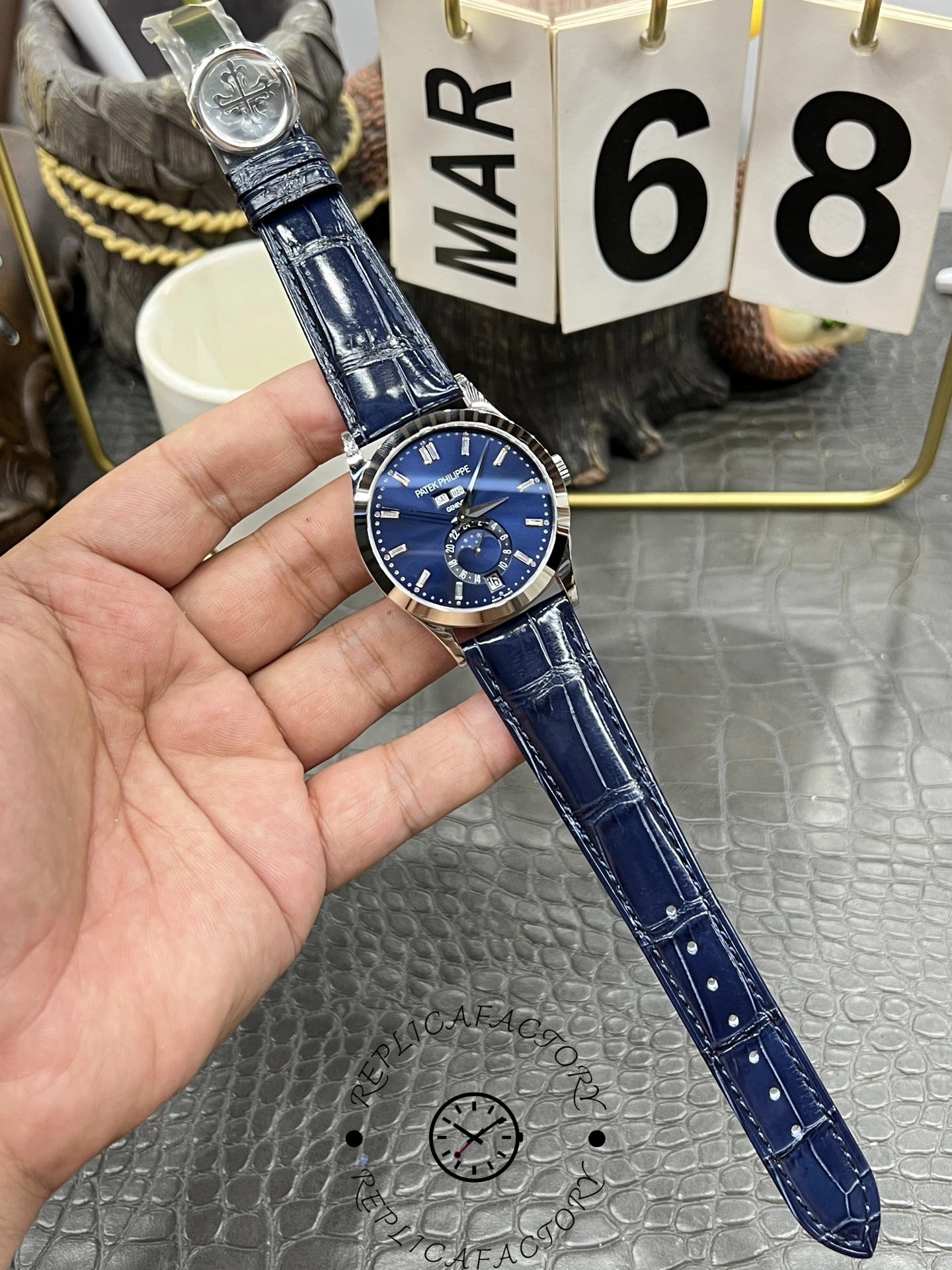 Patek Philippe Complications 5396G 017 38.5mm