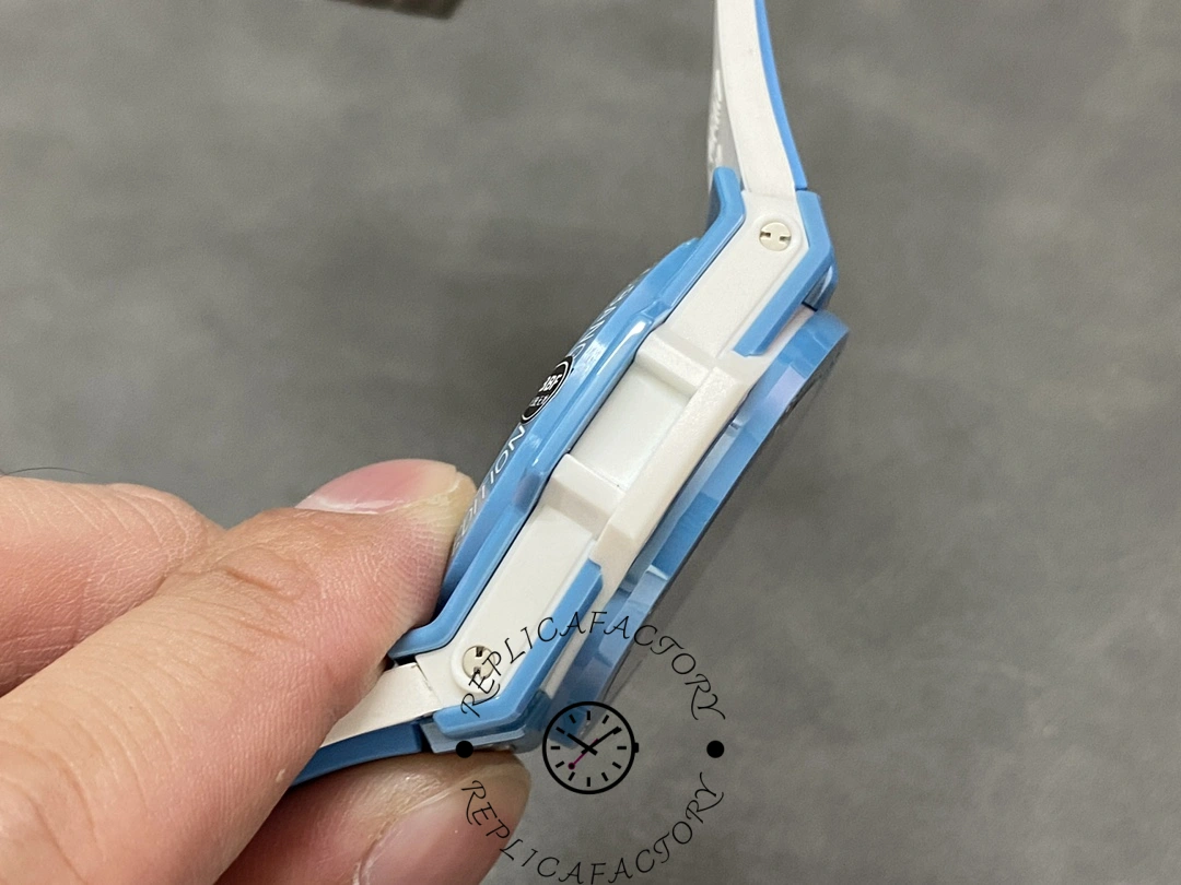 Hublot Big Bang Unico Sky Blue 42 mm 441.EX.5120.RX