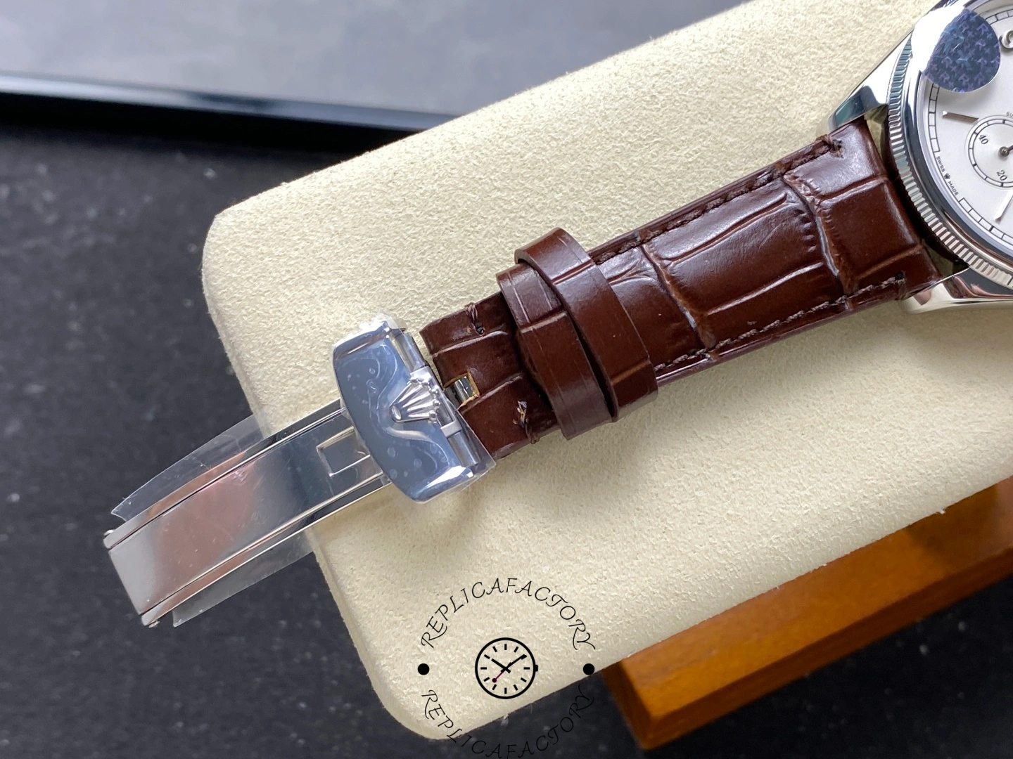 Close-up of Rolex Perpetual 1908 52509-0006 clasp engraved with Rolex crown logo.