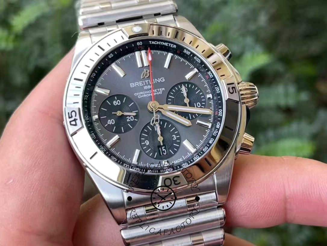 Breitling Chronomat B01 42mm AB0134101G1A1 Replica
