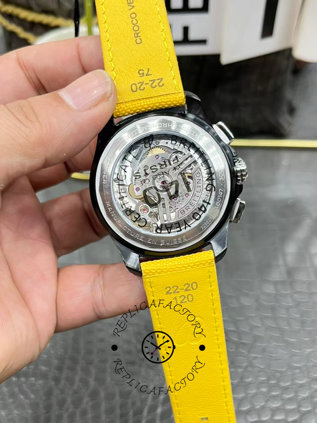 Breitling Avenger B01 Chronograph 44 SB0147101I1X1 Replica