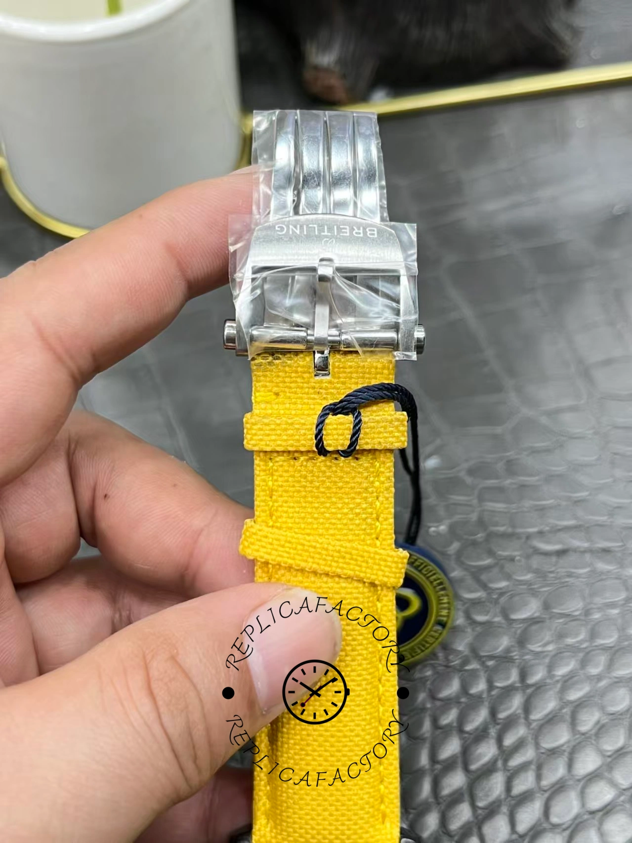 Breitling Avenger B01 Chronograph 44 SB0147101I1X1 Replica