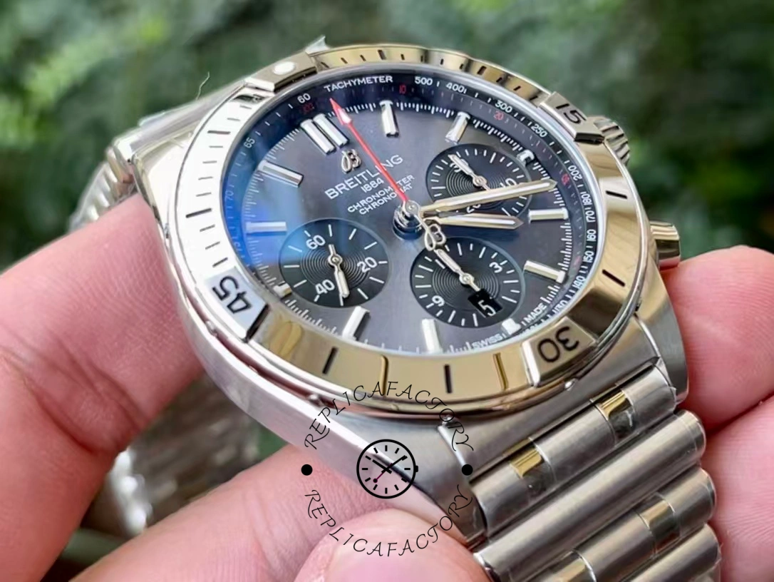 Breitling Chronomat B01 42mm AB0134101G1A1 Replica