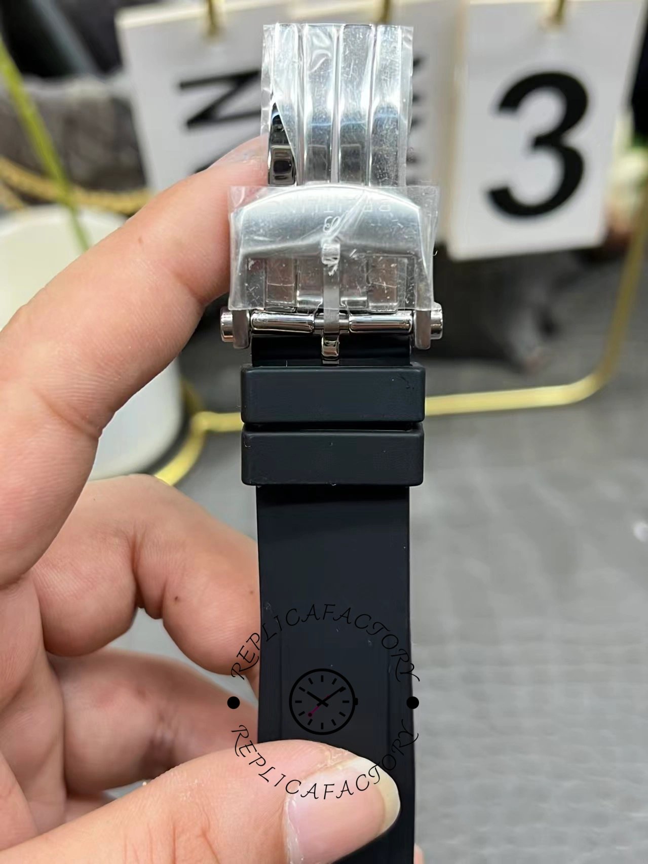 Breitling Chronomat B01 42 Ice Blue PB0134101C1S1 Replica