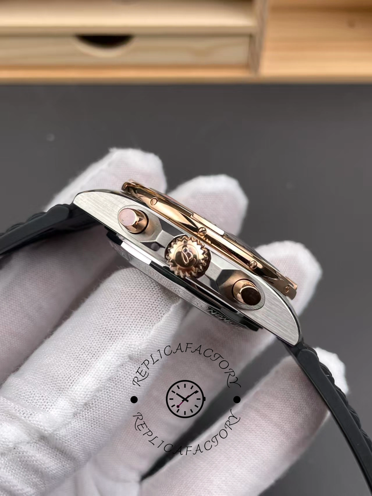 Breitling Chronomat B01 42mm UB0134101B1S1 Replica