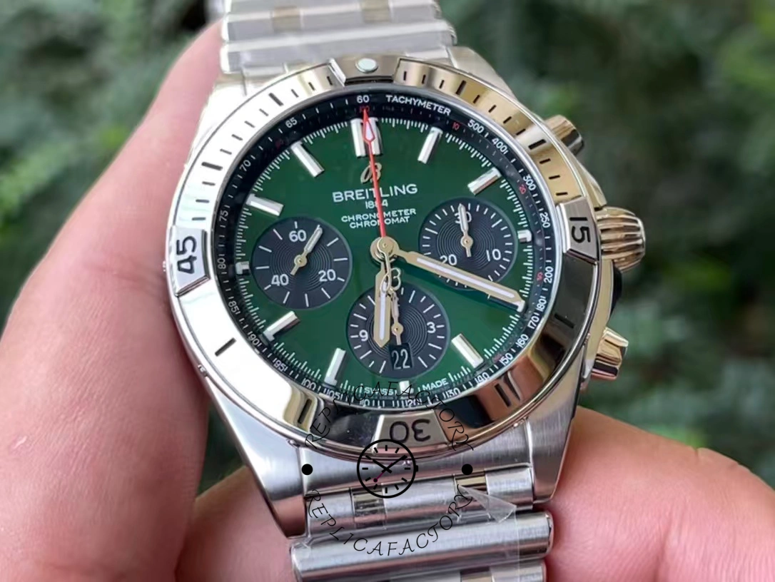 Breitling Chronomat B01 42 Chronograph AB0134101L2A1 Replica