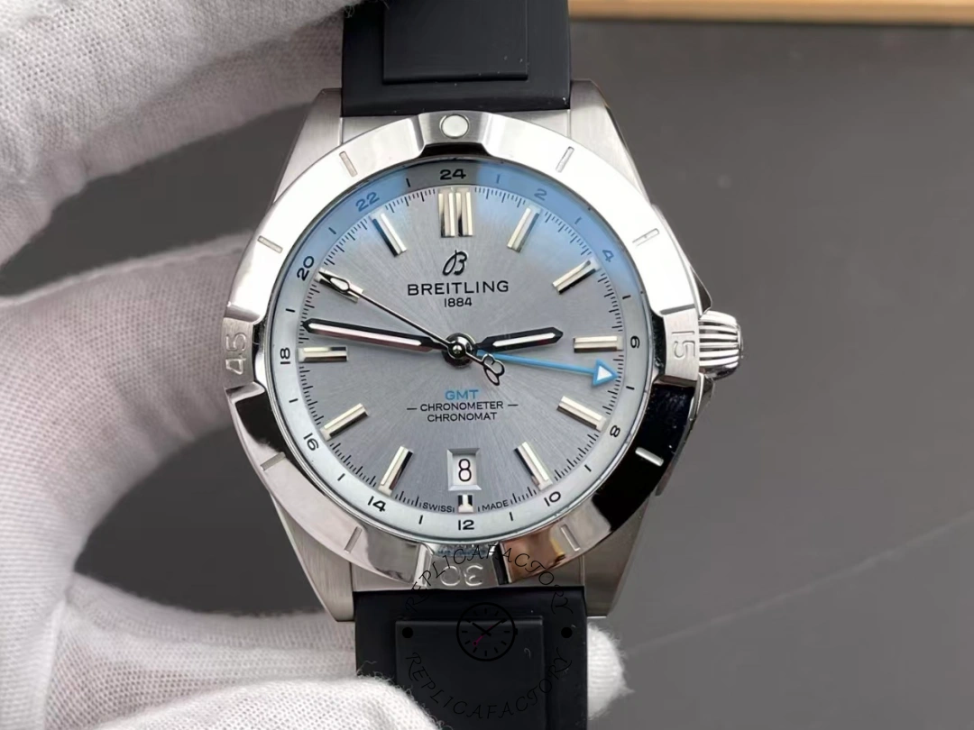 Breitling Chronomat Automatic GMT 40 P32398101C1S1 Replica