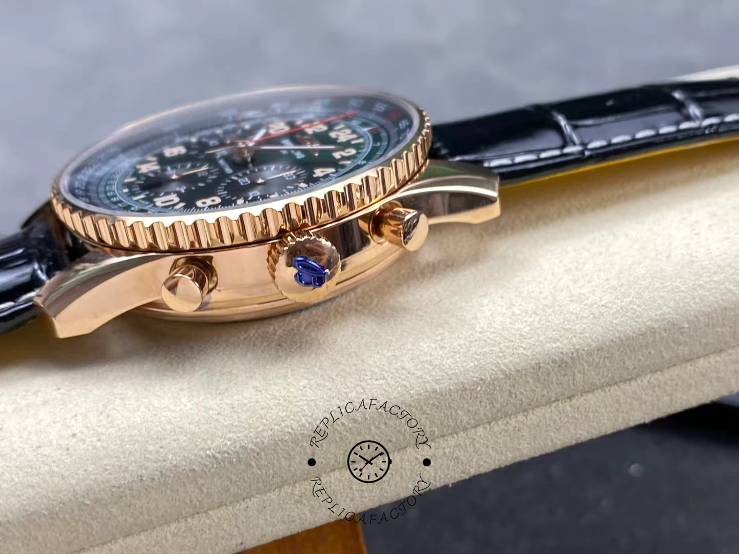 Breitling Navitimer Cosmanaute 41mm Limited Edition RB12302A1L1P1 Replica