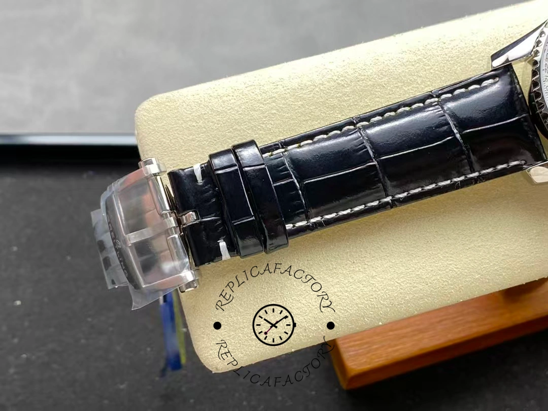 Breitling Navitimer B02 Chronograph 41mm PB02301A1B1P1 Replica