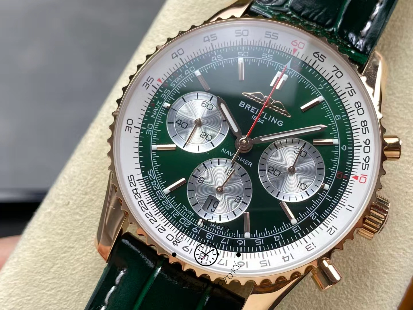 Breitling Navitimer B01 Chronograph RB01384A1L1P1 43 Replica