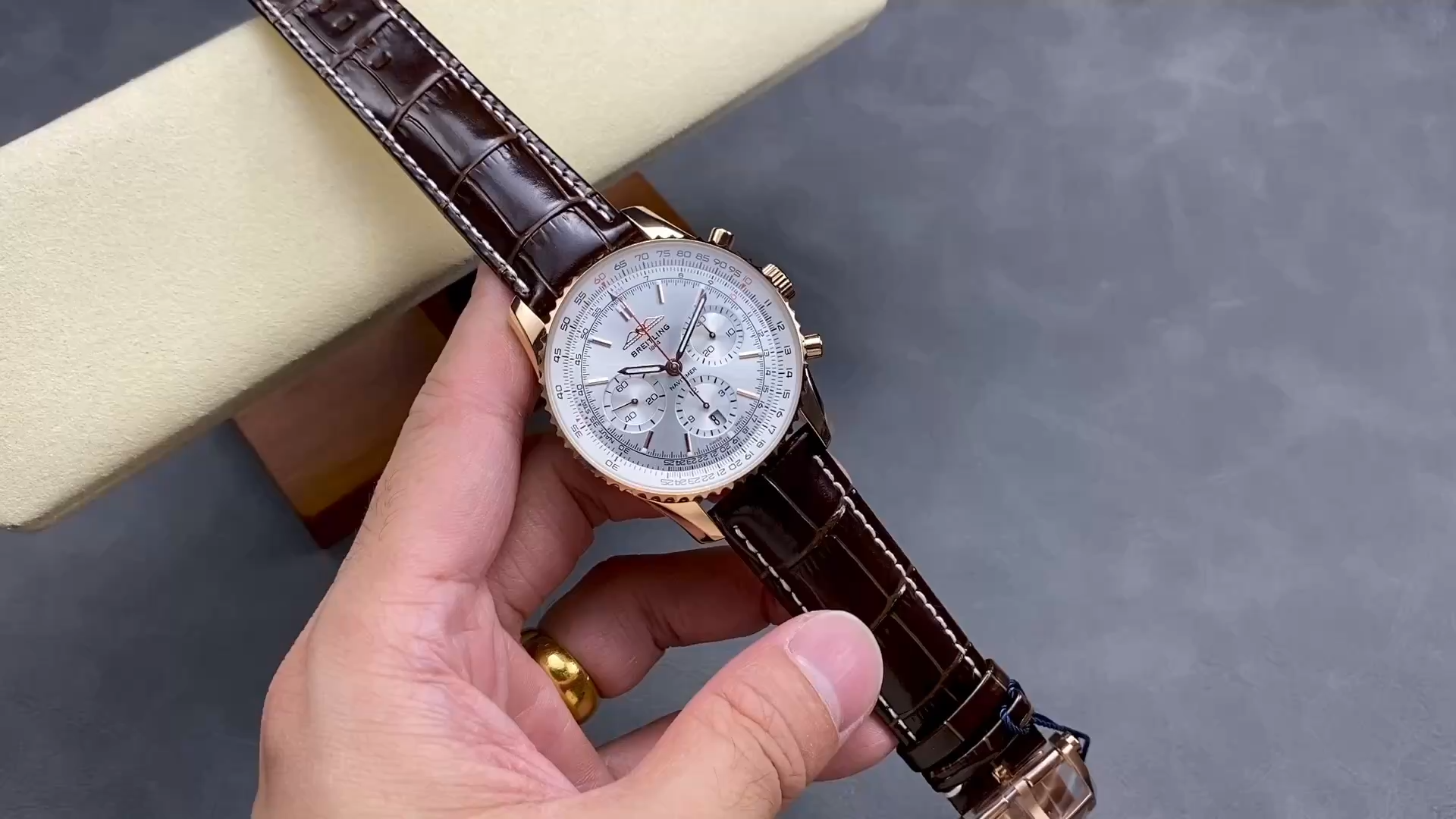 Breitling Navitimer B01 Chronograph 41mm RB0139211G1P1 Replica