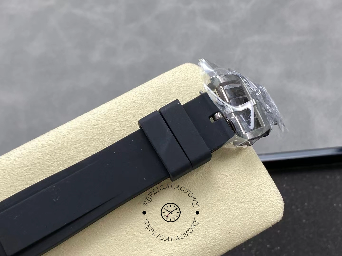 Breitling Chronomat GMT 40 Ice Blue P32398101C1S1 Replica