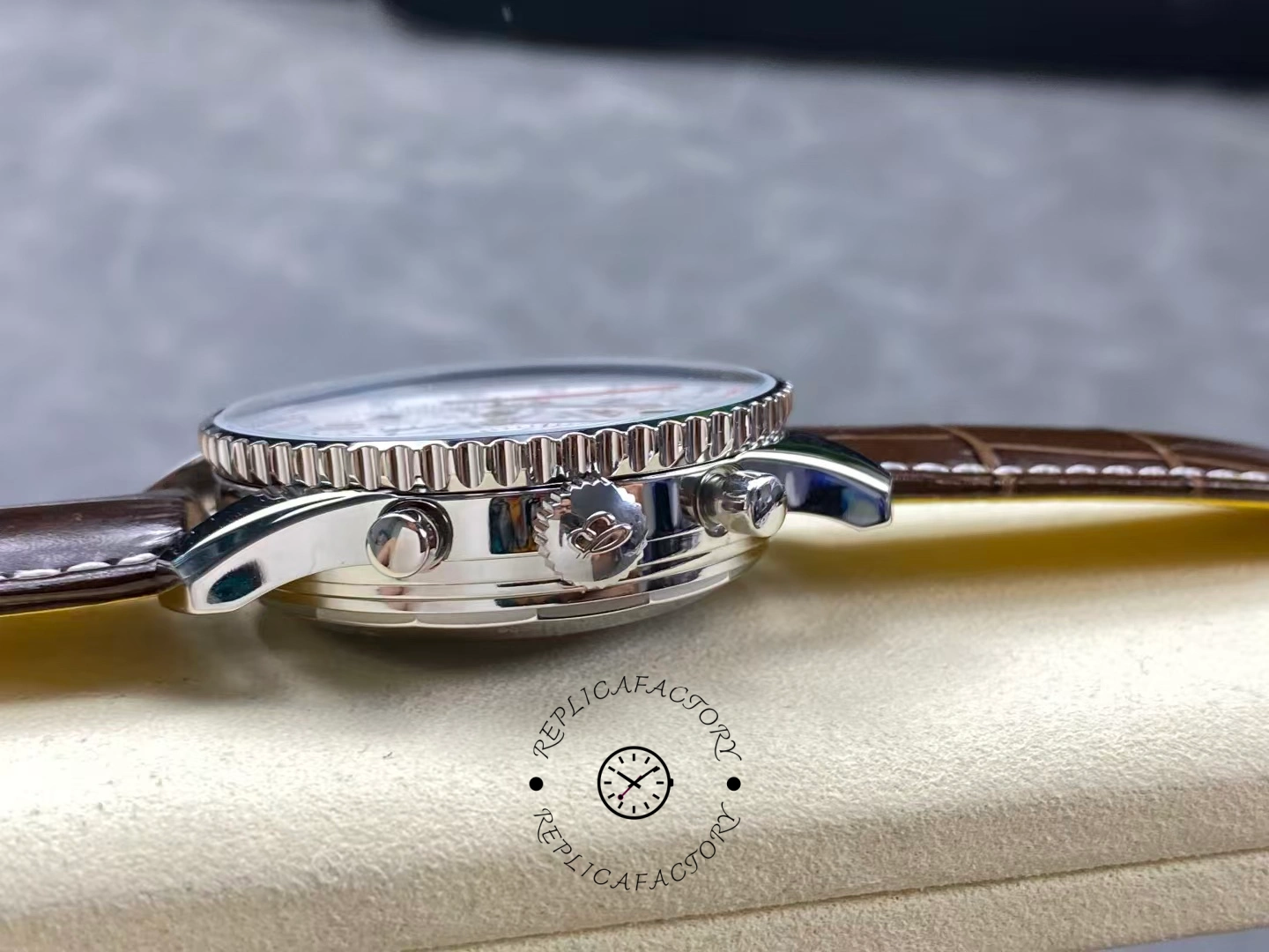 Breitling Navitimer B01 Chronograph 41 AB0139211G1P1 Replica