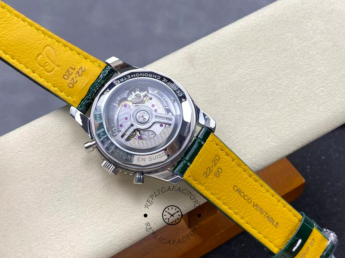 Breitling Navitimer B01 Chronograph 41mm AB0139A71G1P1 Replica