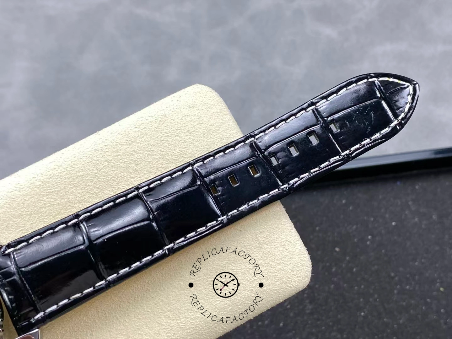 Breitling Navitimer B02 Chronograph 41 PB02301A1B1P1 Replica