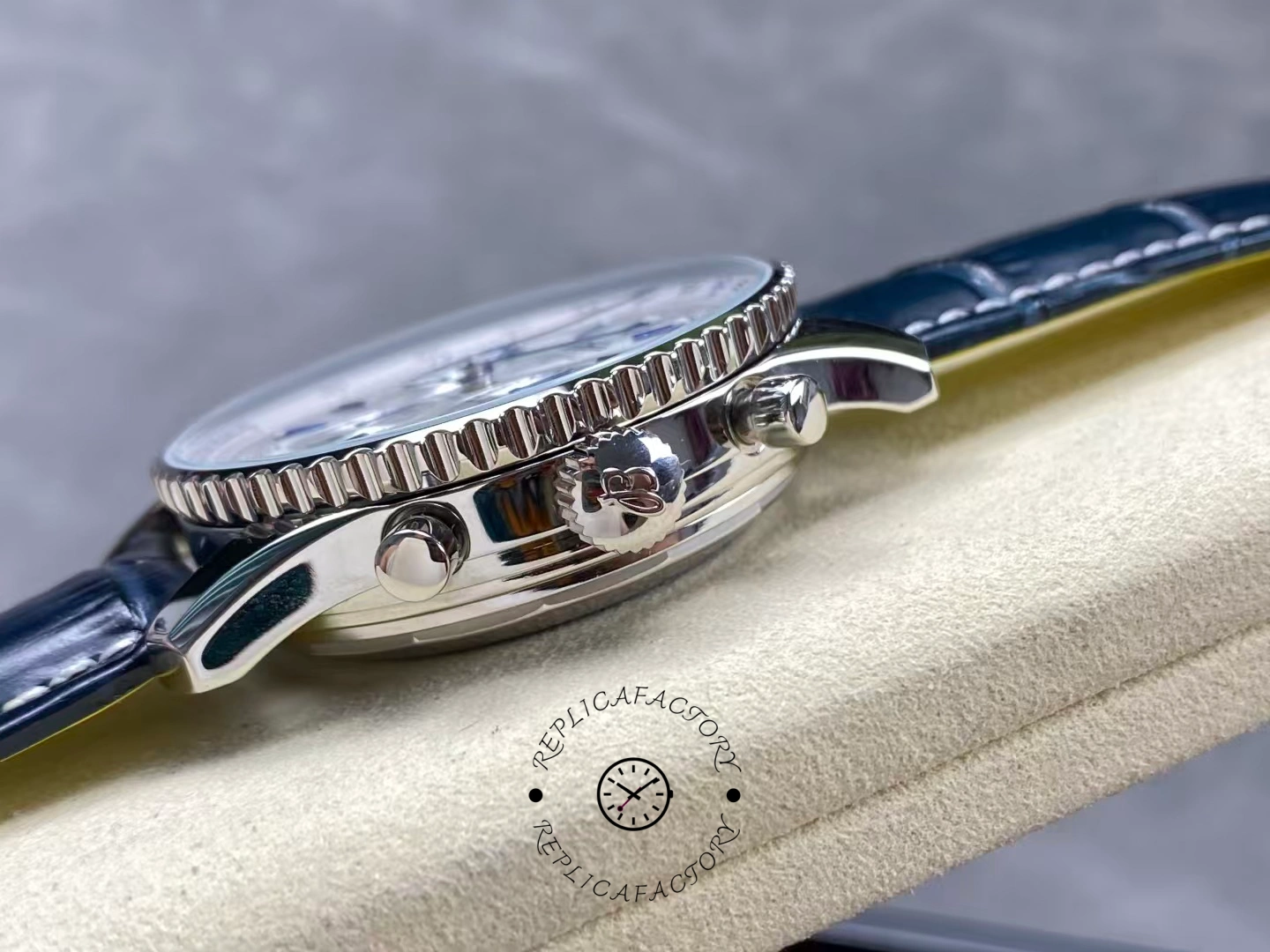 Breitling Navitimer B01 Chronograph 41mm AB0139A71G1P1 Replica