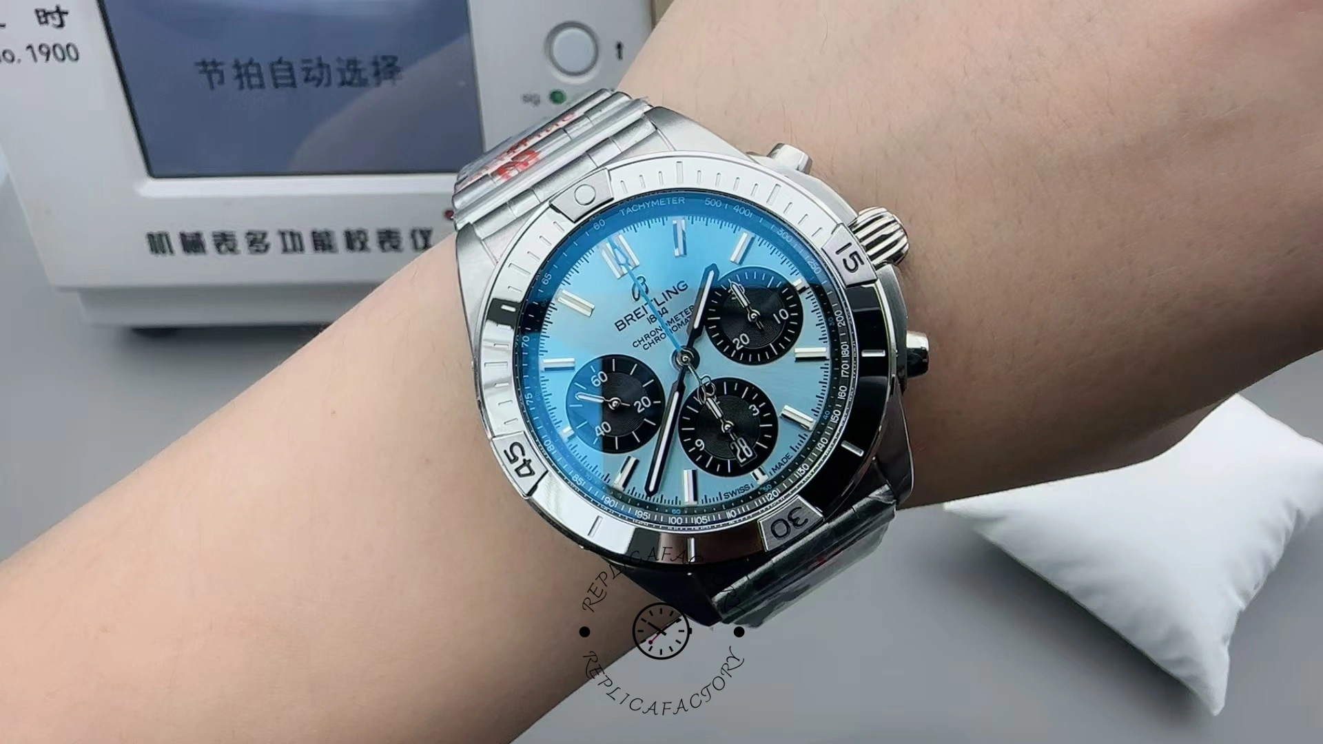 Breitling Chronomat B01 42 Steel Bracelet PB0134101C1S1 Replica