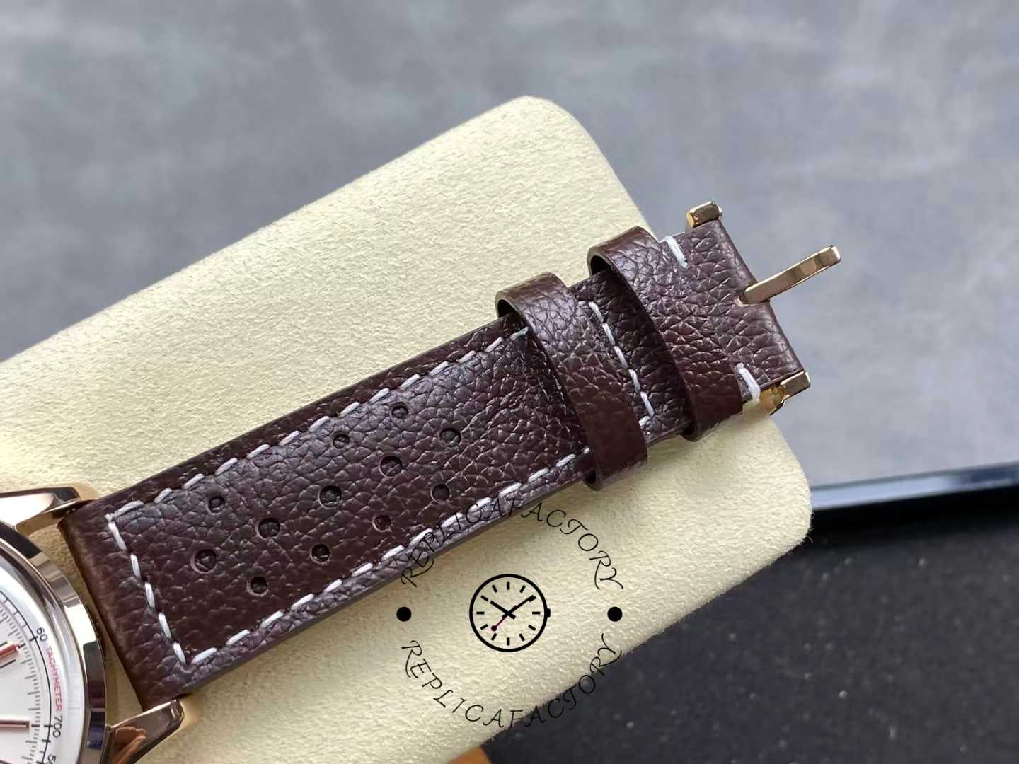 Breitling Premier B01 42mm Silver Dial RB0118371G1P1 Replica