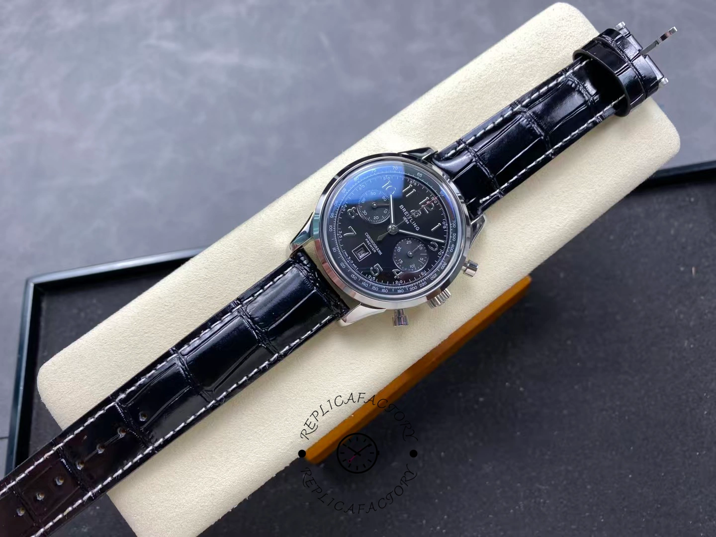 Breitling Premier B01 42mm Alligator Strap AB0145221B1P2 Replica