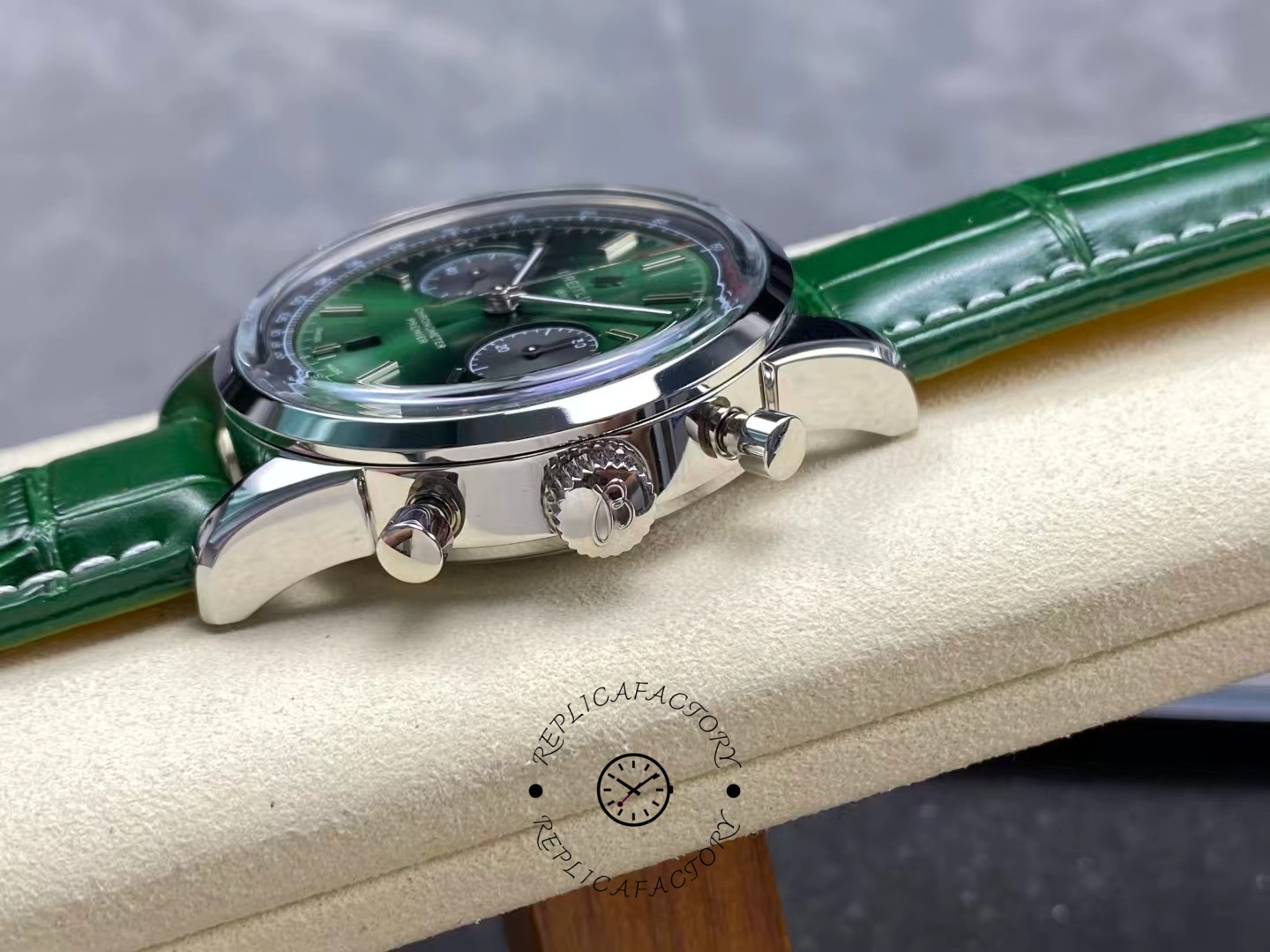 Breitling Premier B01 42mm Index Watch AB0118221L1P1 Replica