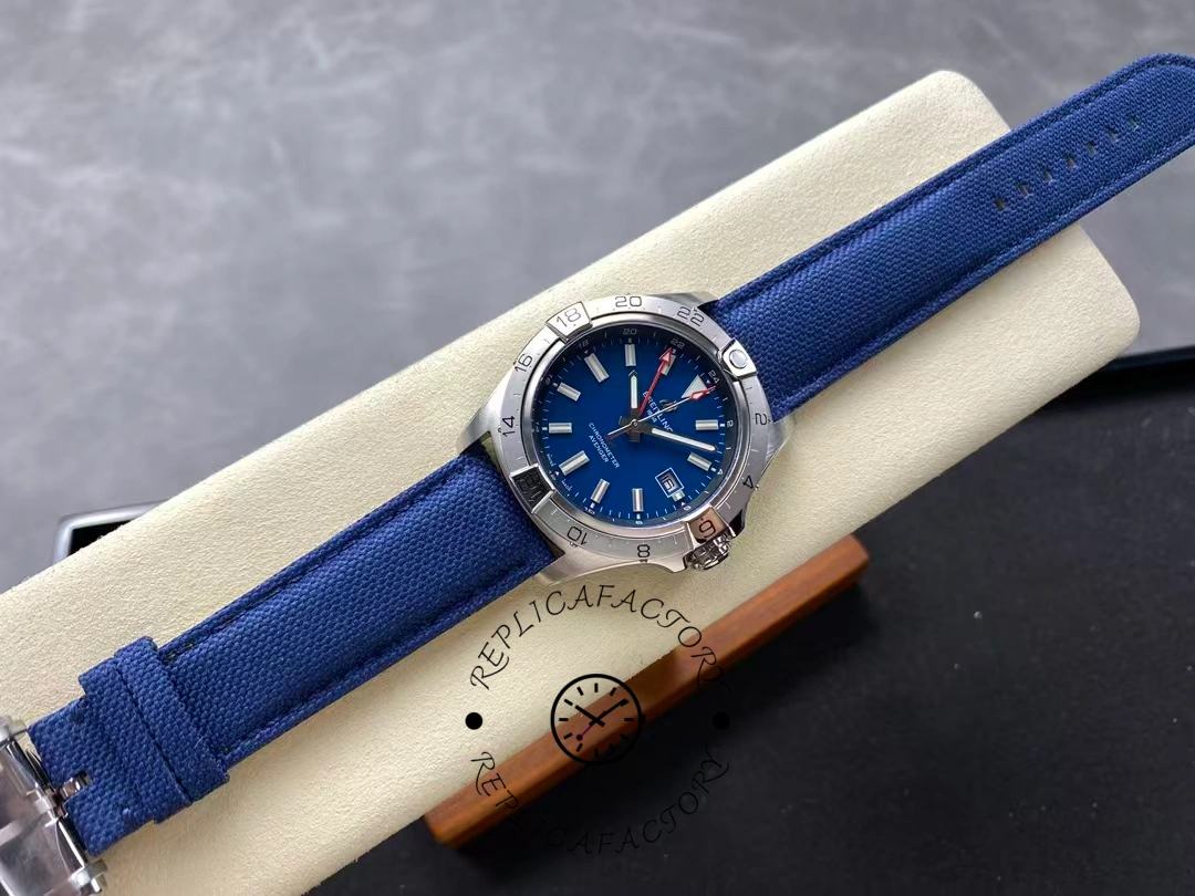 Breitling Avenger Automatic GMT A32320101C1X1 44mm Replica