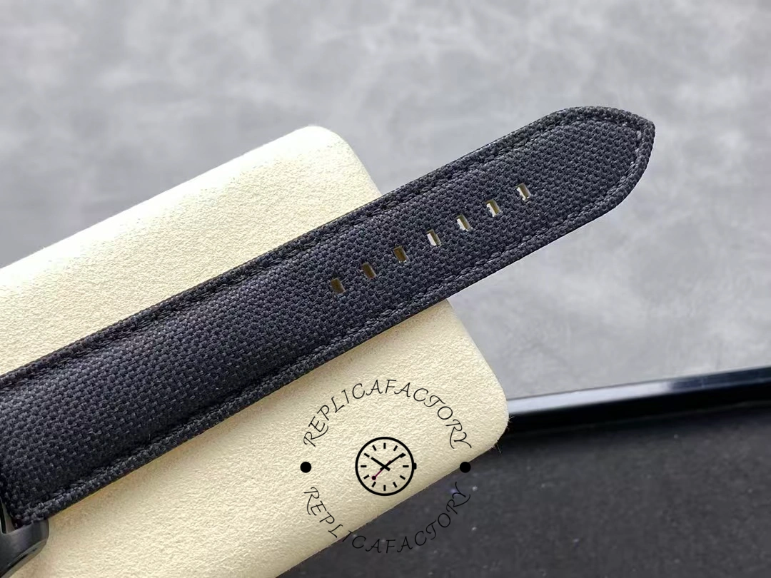 Breitling Avenger Automatic GMT Black Strap S32320101B1X1 Replica