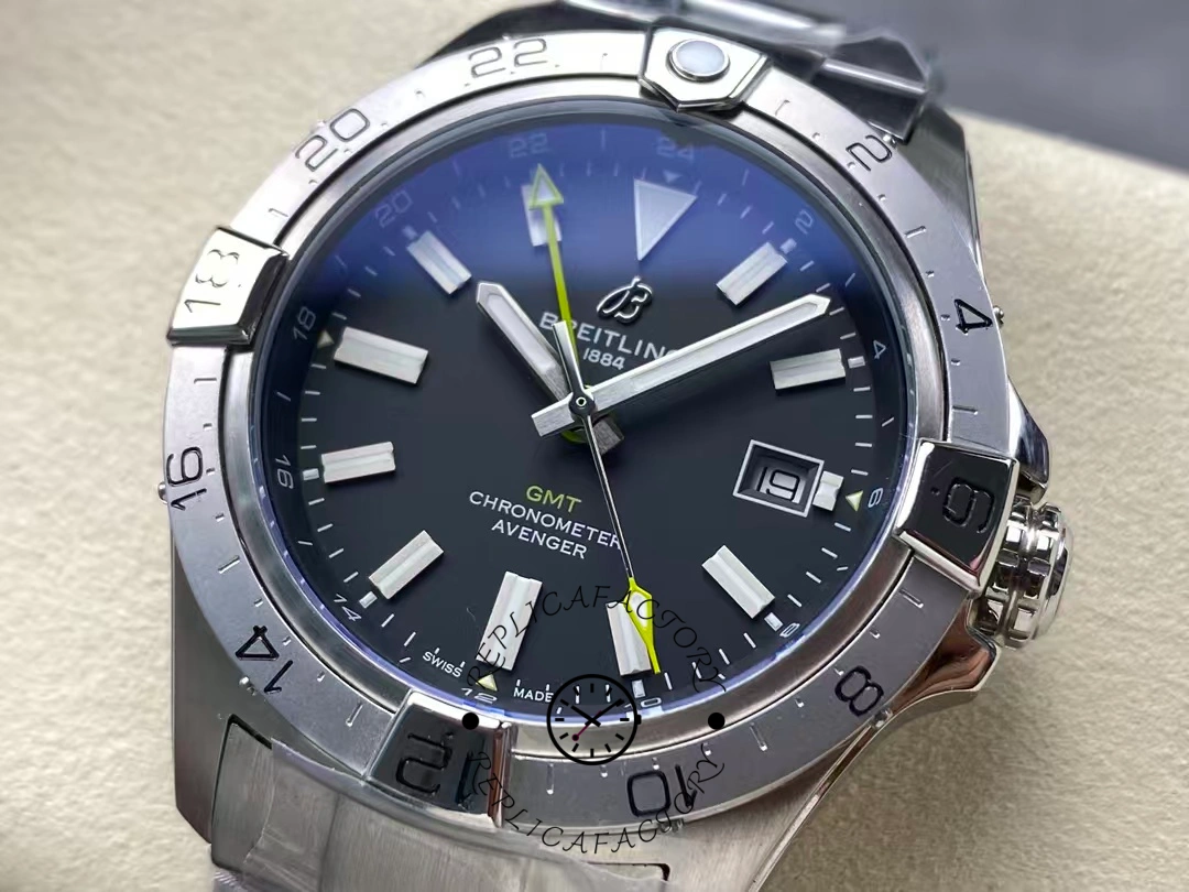 Breitling Avenger GMT 44MM Yellow Pointer A32320101B1A1 Replica