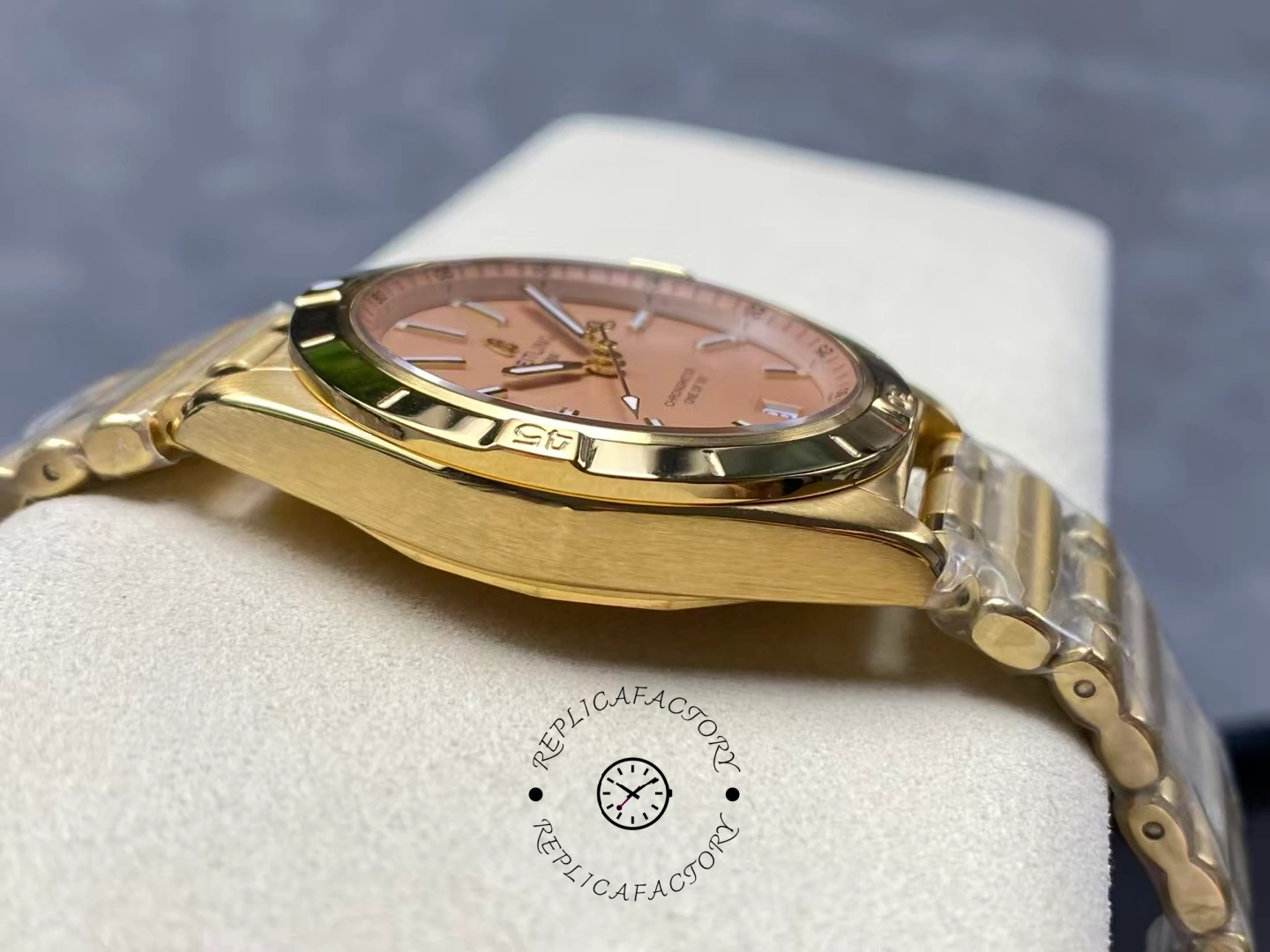 Breitling Chronomat Automatic 36mm K103801A1A1K1 Yellow Gold Replica