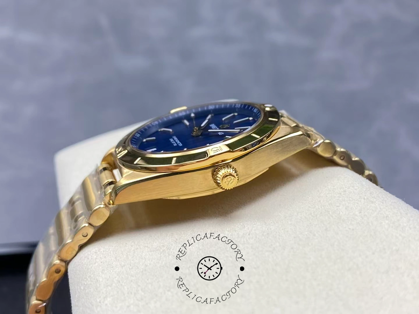 Breitling Chronomat Automatic 36mm K103801A1C1K1 Yellow Gold Replica