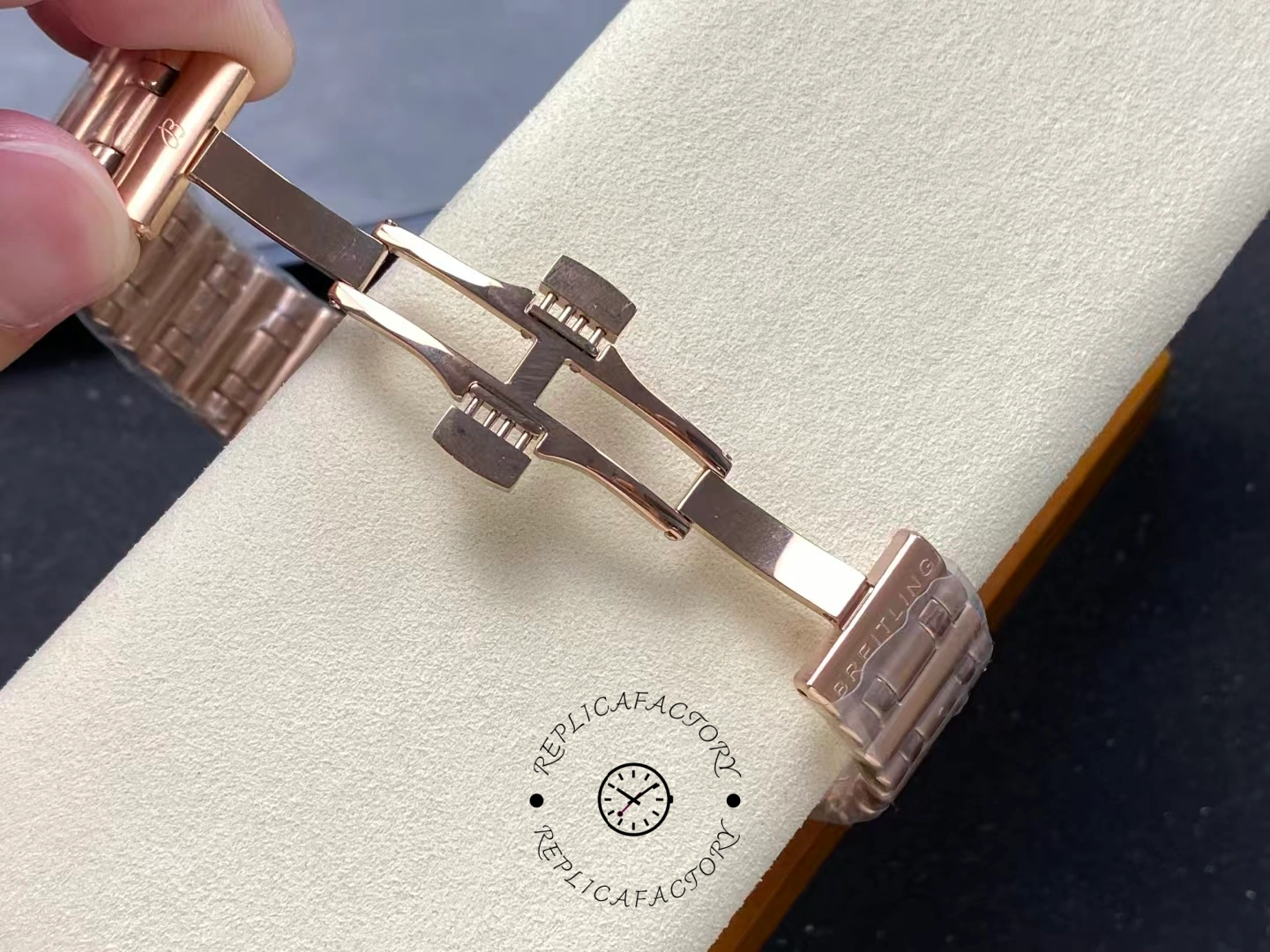 Breitling Chronomat Automatic 36mm R10380101A1R1 Replica