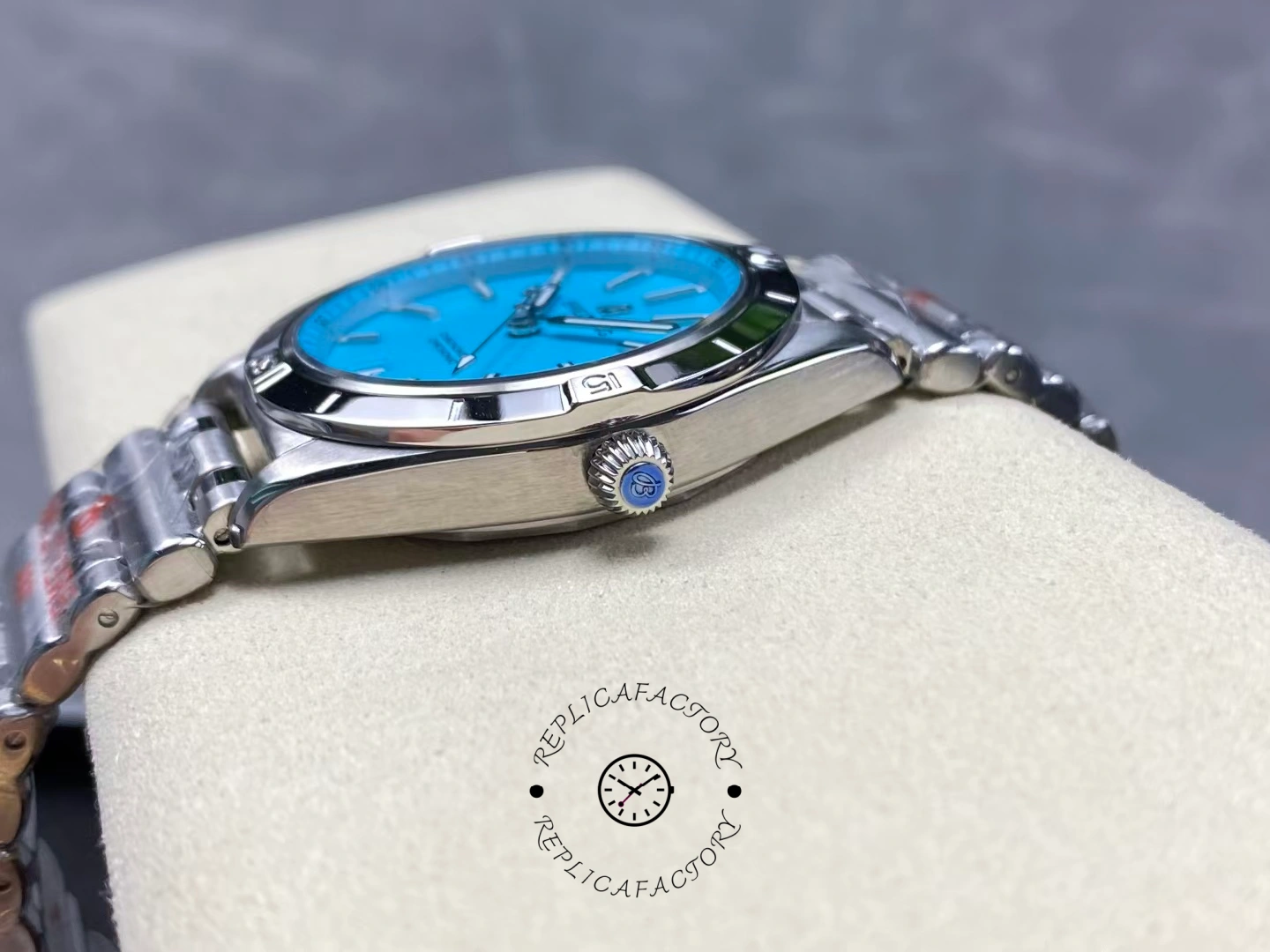 Breitling Chronomat Automatic 36mm A103803A1L1A1 Replica