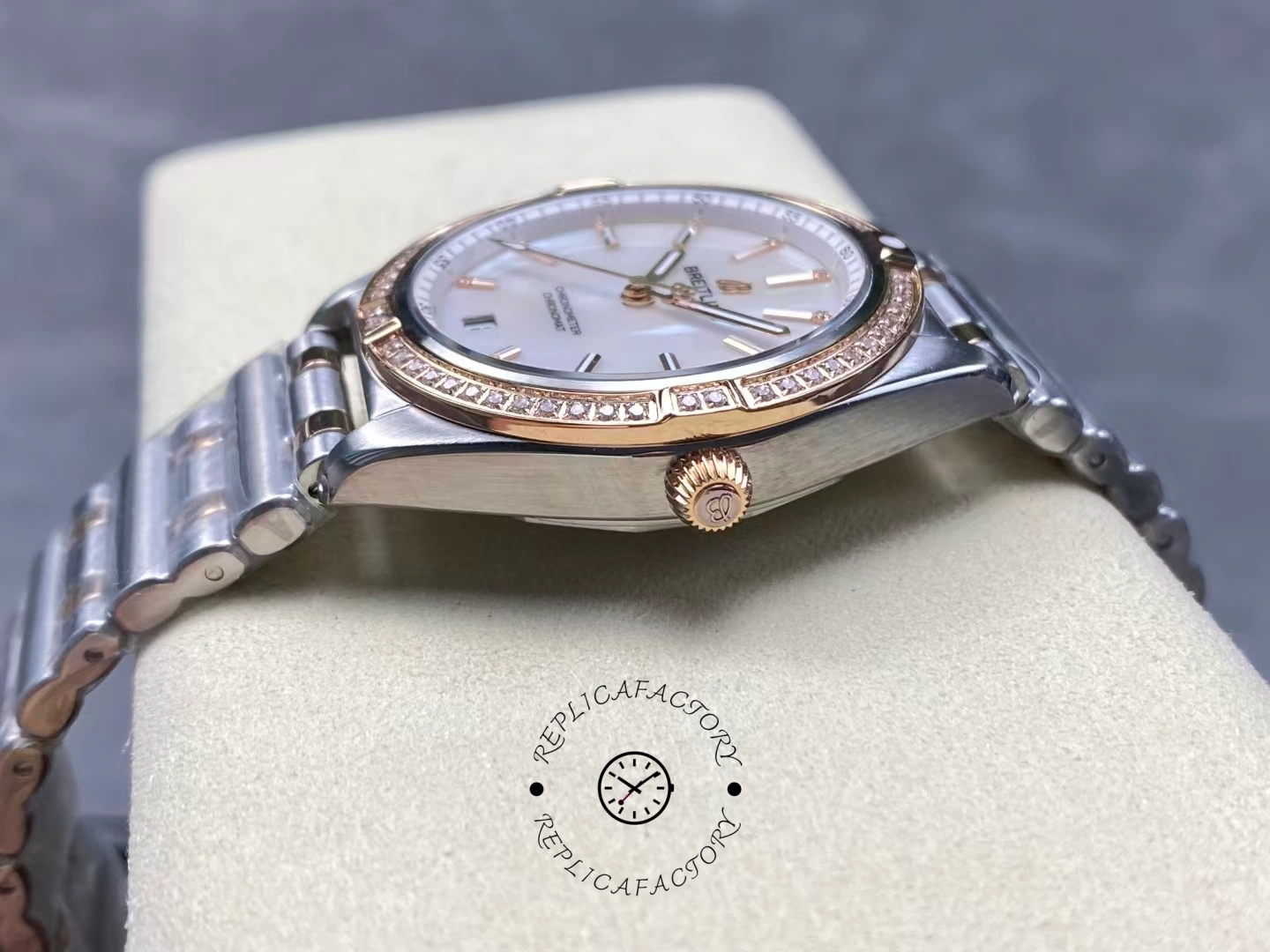 Breitling Chronomat Automatic 36 MOP Dial U10380591A2U1 Replica