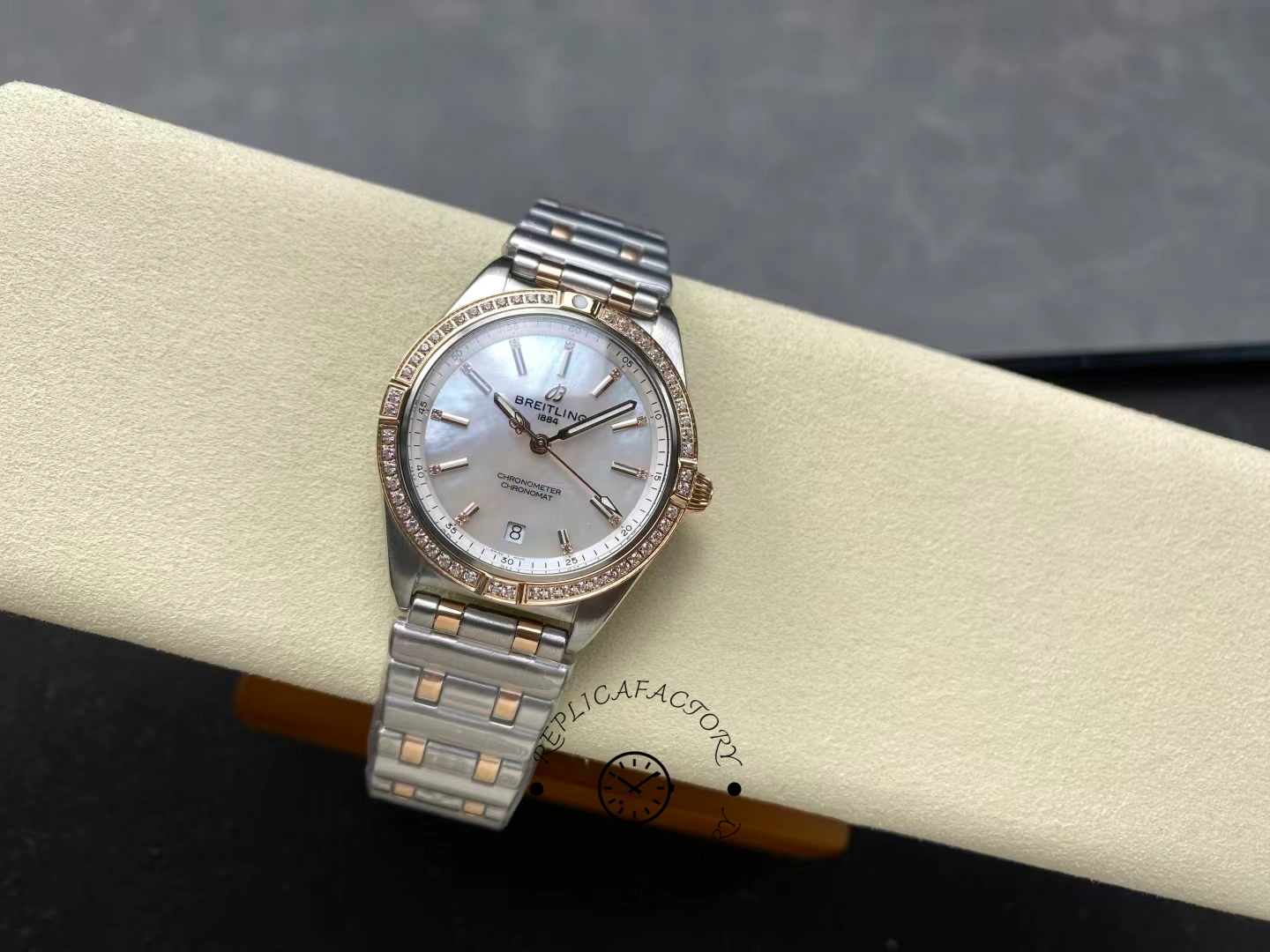 Breitling Chronomat Automatic 36 MOP Dial U10380591A2U1 Replica