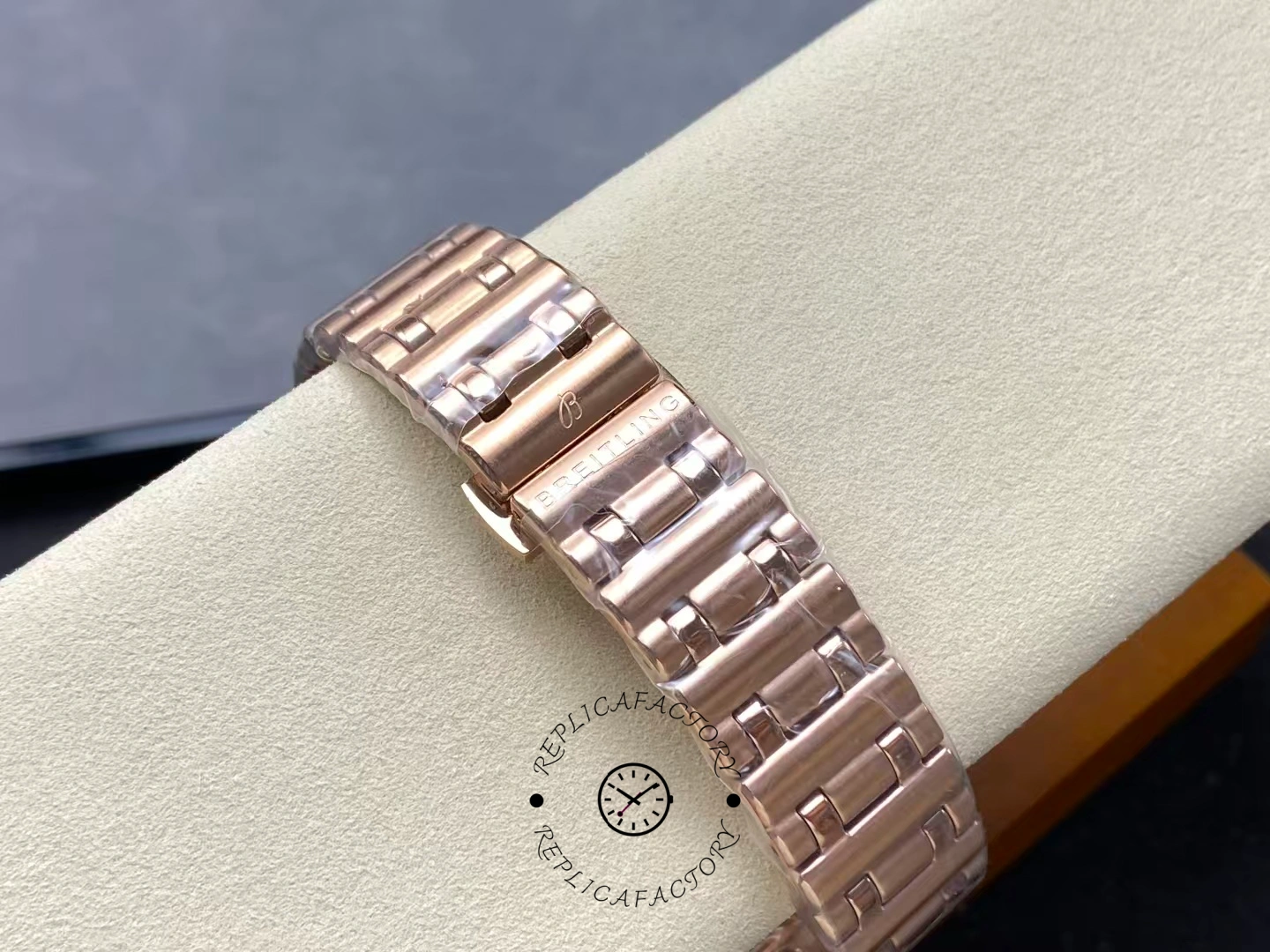 Breitling Chronomat Automatic 36mm R10380101A1R1 Replica