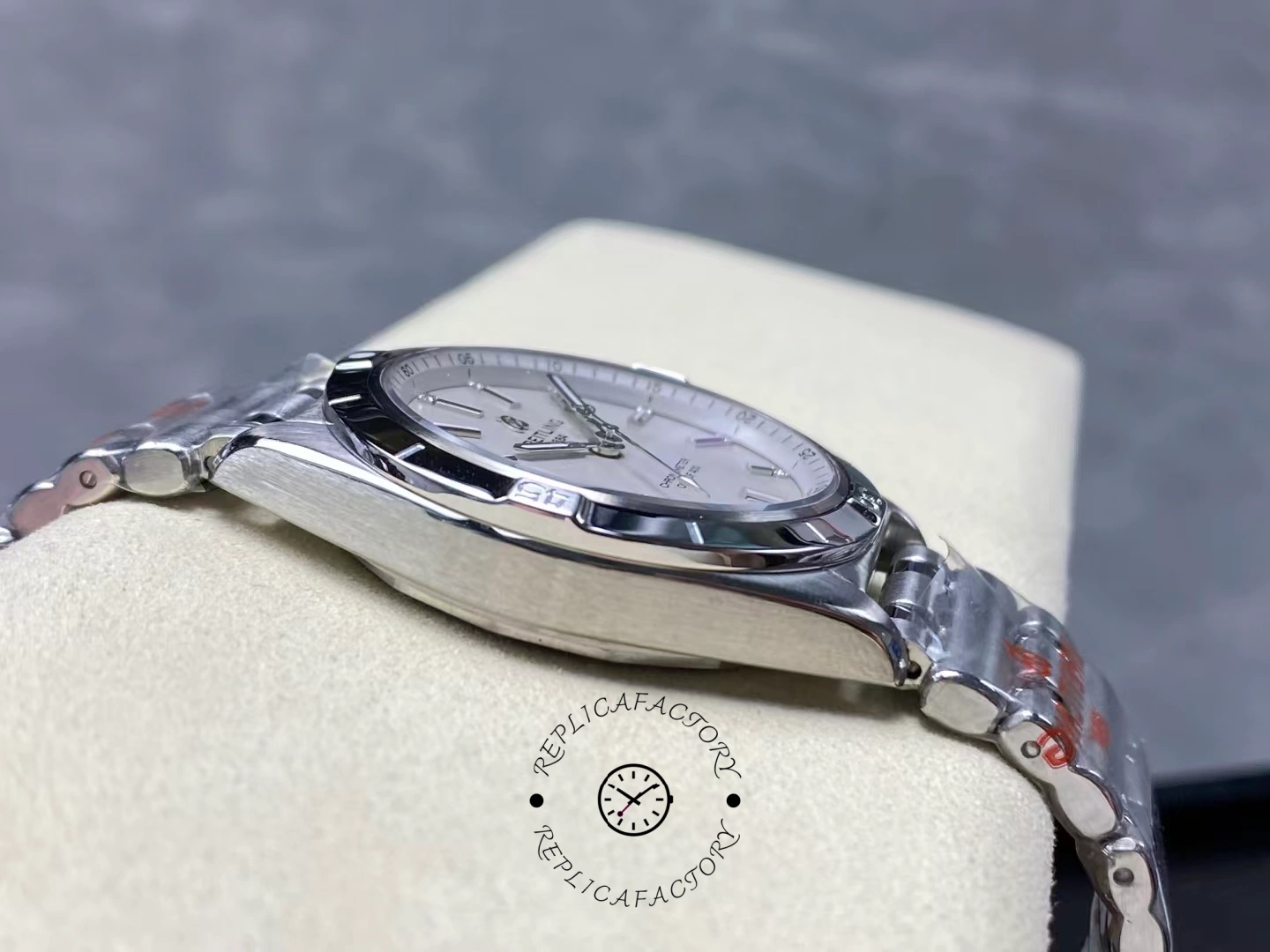 Breitling Chronomat Automatic 36mm Grey Dial A103801A1G1A1 Replica