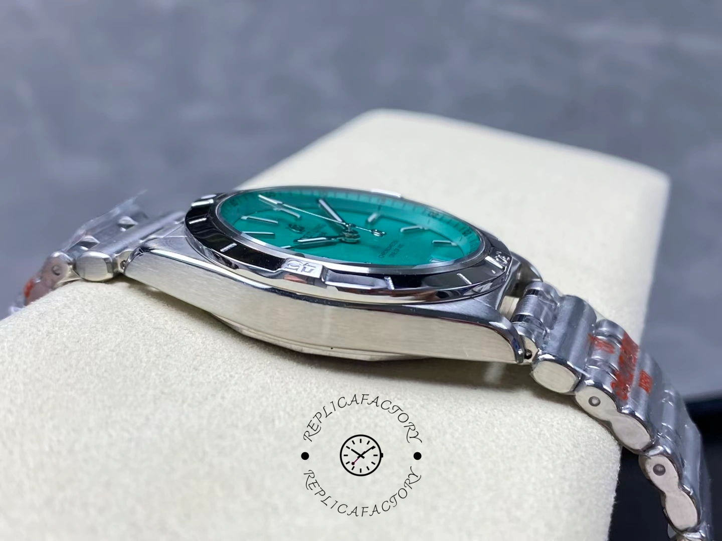 Breitling Chronomat Automatic 36mm Turquoise Dial A103801A1L1A1 Replica