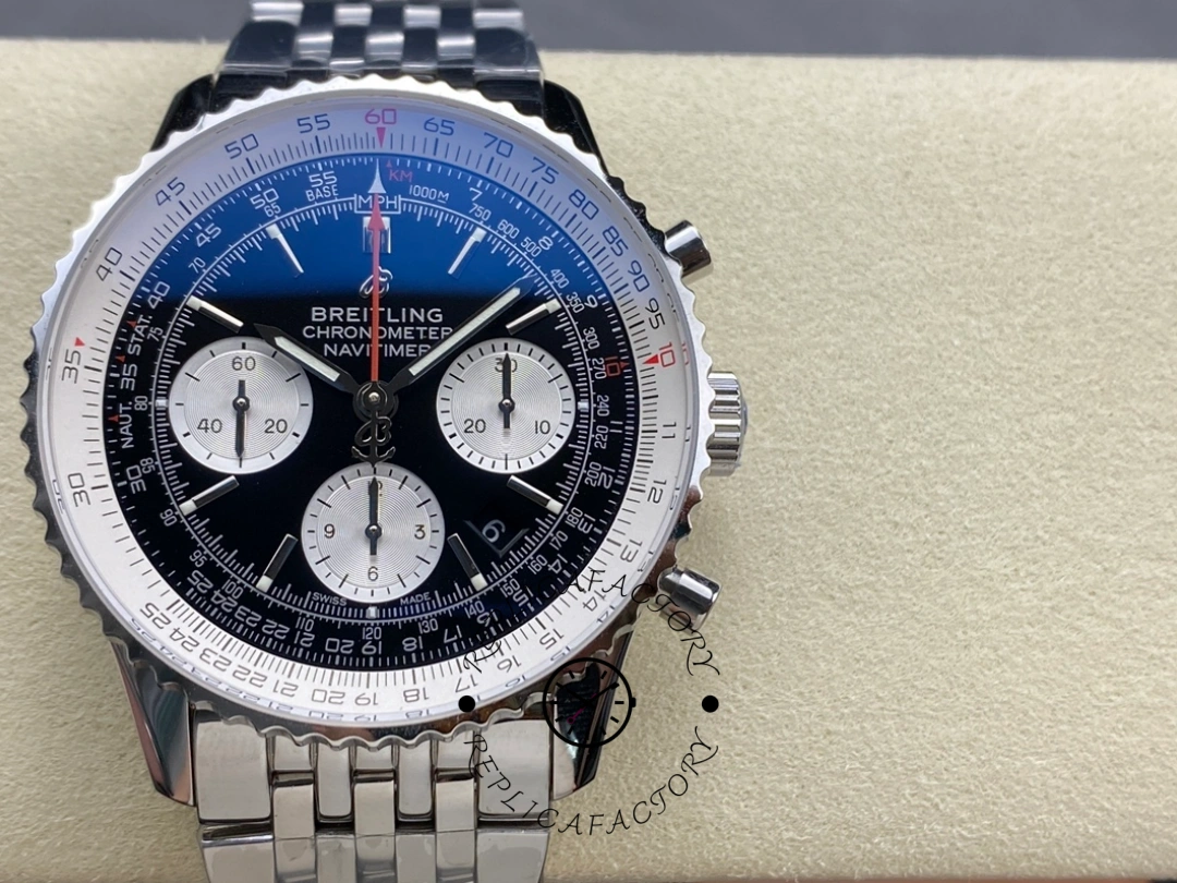 Breitling Navitimer 1 B01 Replica Chronograph AB0121211B1A1 43mm