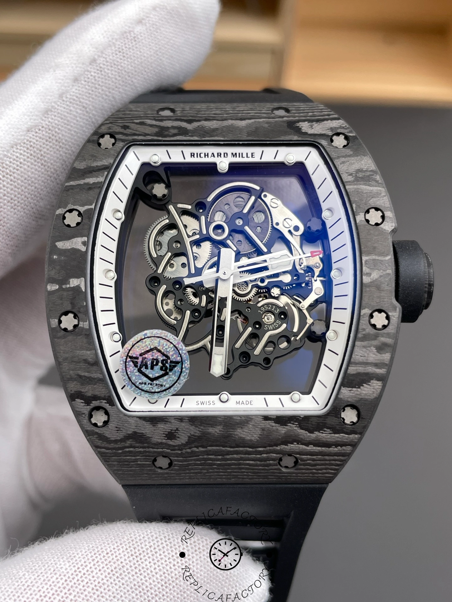 Richard Miller RM 055 RMUL2 NTPT Carbon Fiber Black & White