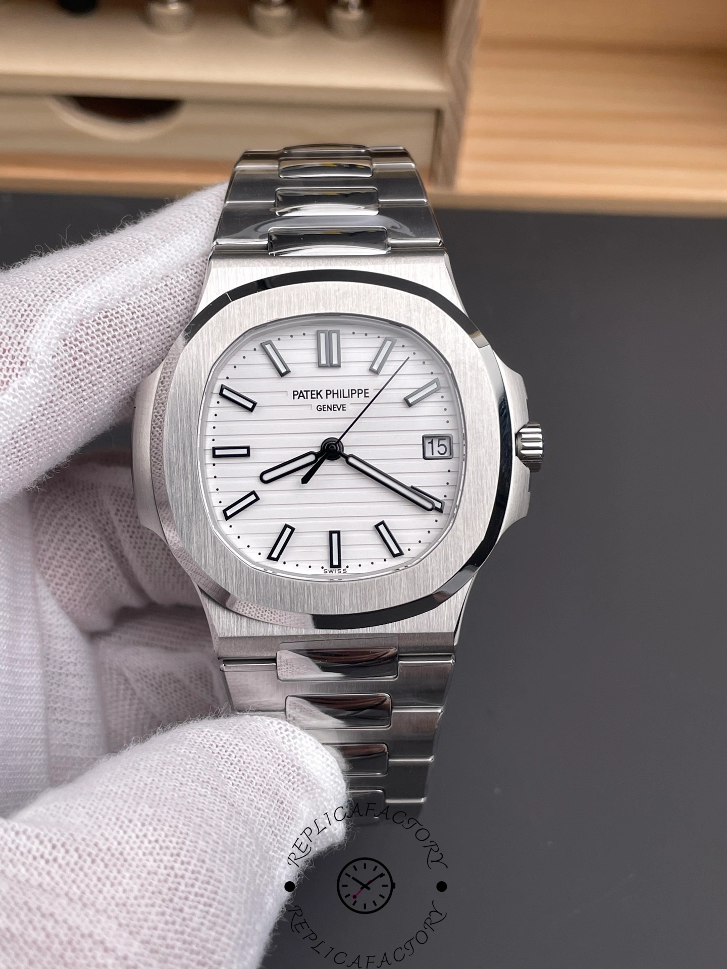 Replica Patek Philippe Nautilus 5711 1A 011 White Dial 40mm Mens Watch